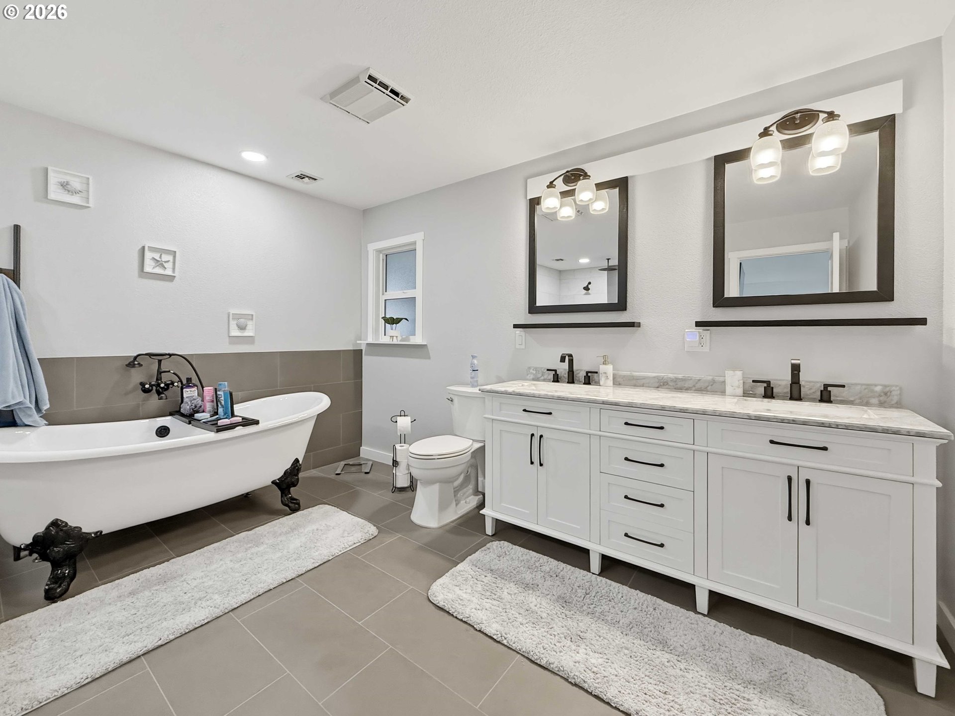 16009 Hannan Ln Property Photo 15