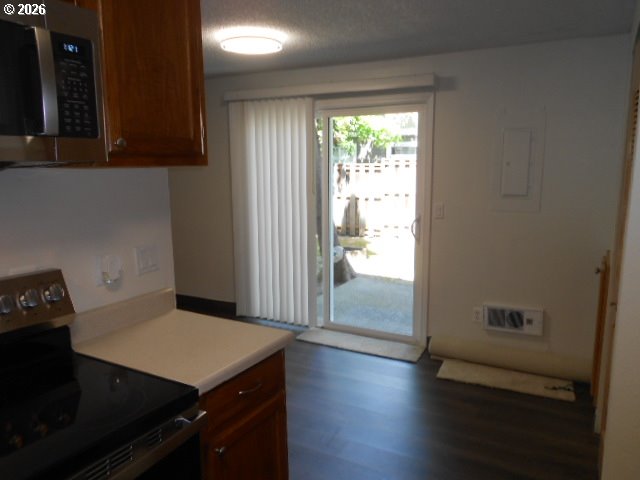 17165 Sw Merlo Rd Property Photo 12