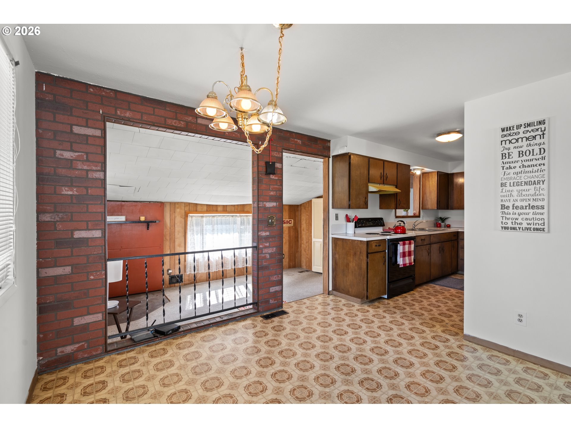 235 W Highland Ave Property Photo 7