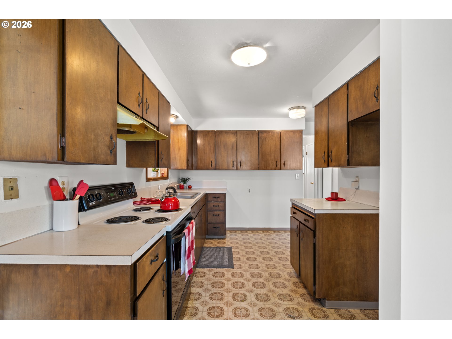 235 W Highland Ave Property Photo 12