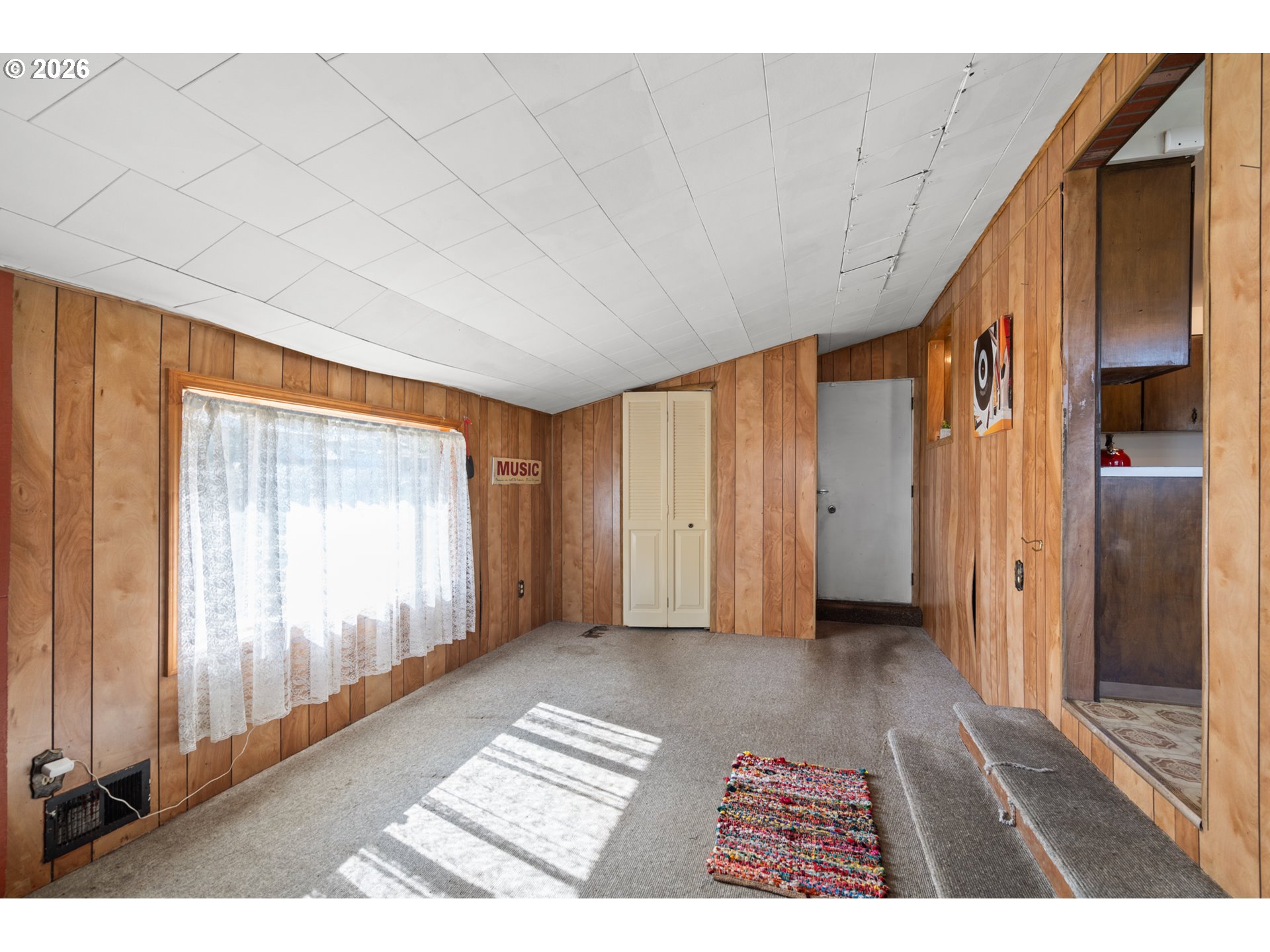 235 W Highland Ave Property Photo 15