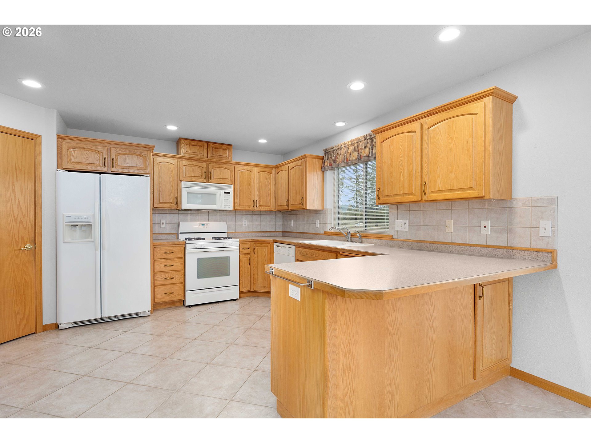 119 Lilly Ct Property Photo 4
