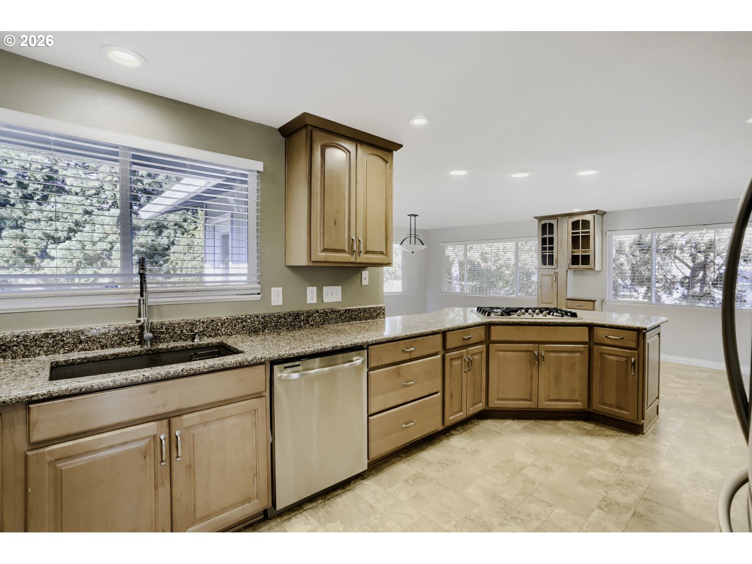 20460 Nw Rock Creek Blvd Property Photo 6