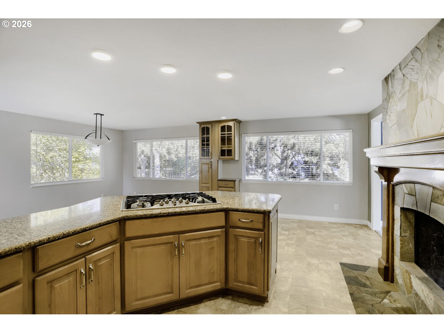 20460 Nw Rock Creek Blvd Property Photo 8