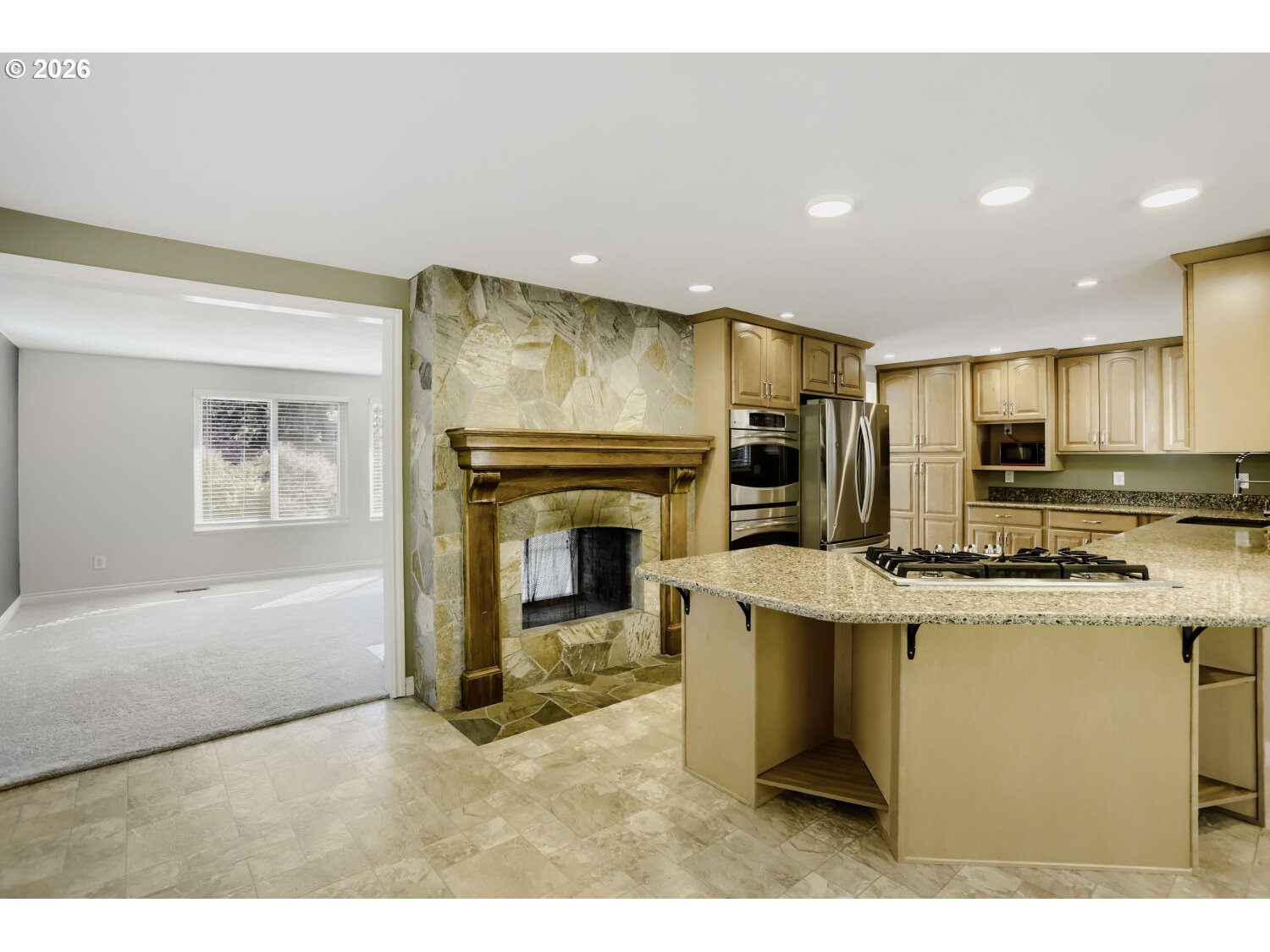 20460 Nw Rock Creek Blvd Property Photo 10