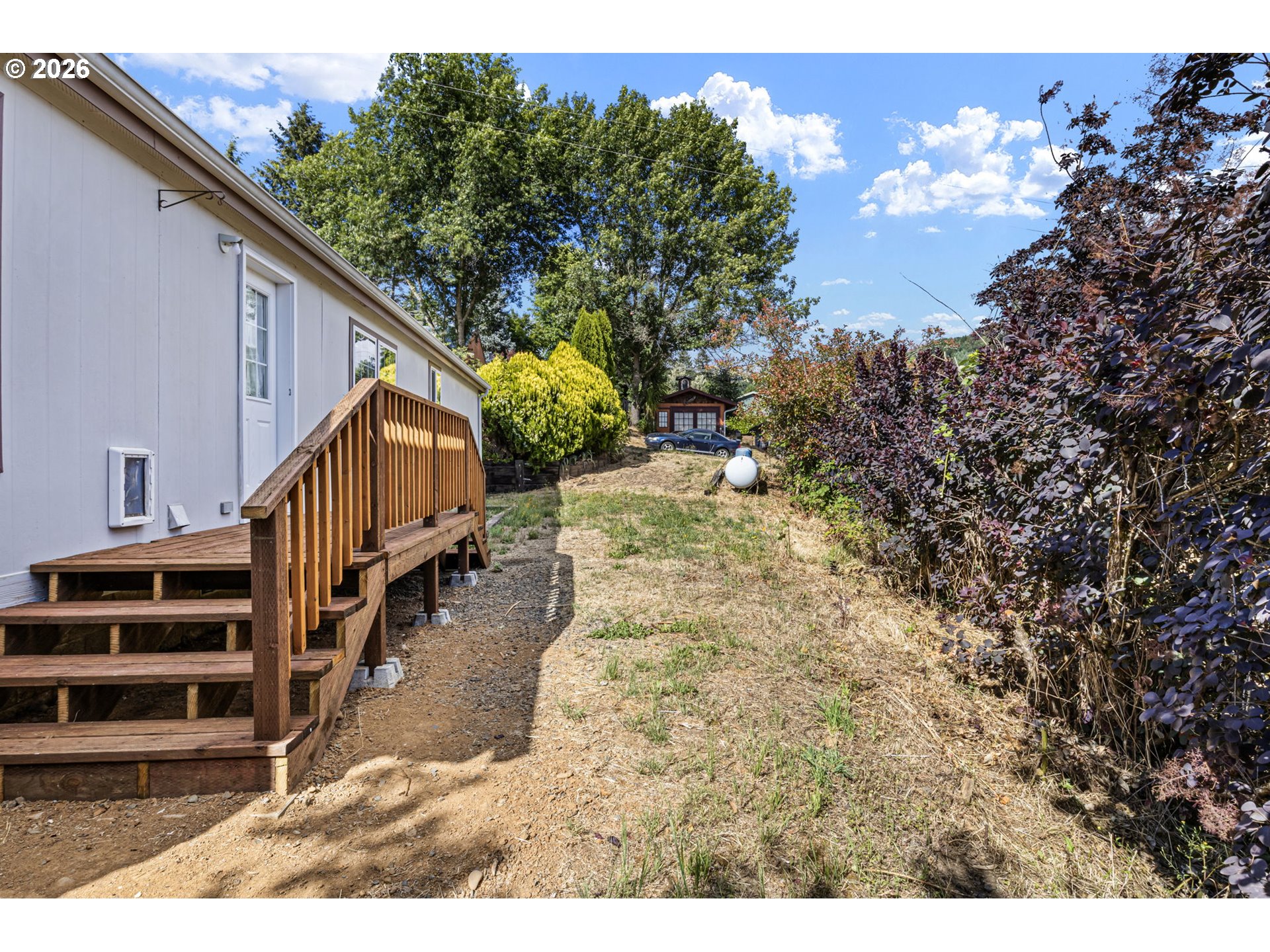 475 3rd St Property Photo 31