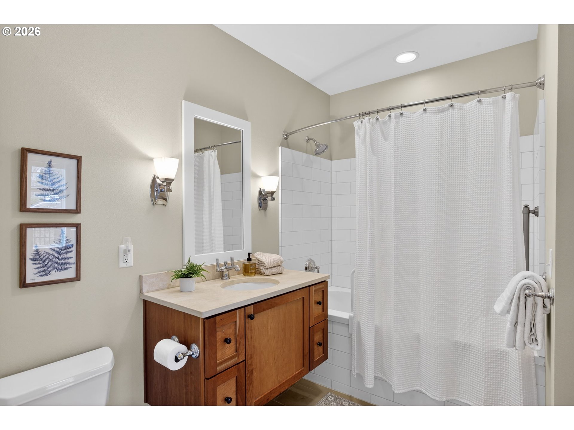 535 2nd St 207 Property Photo 16