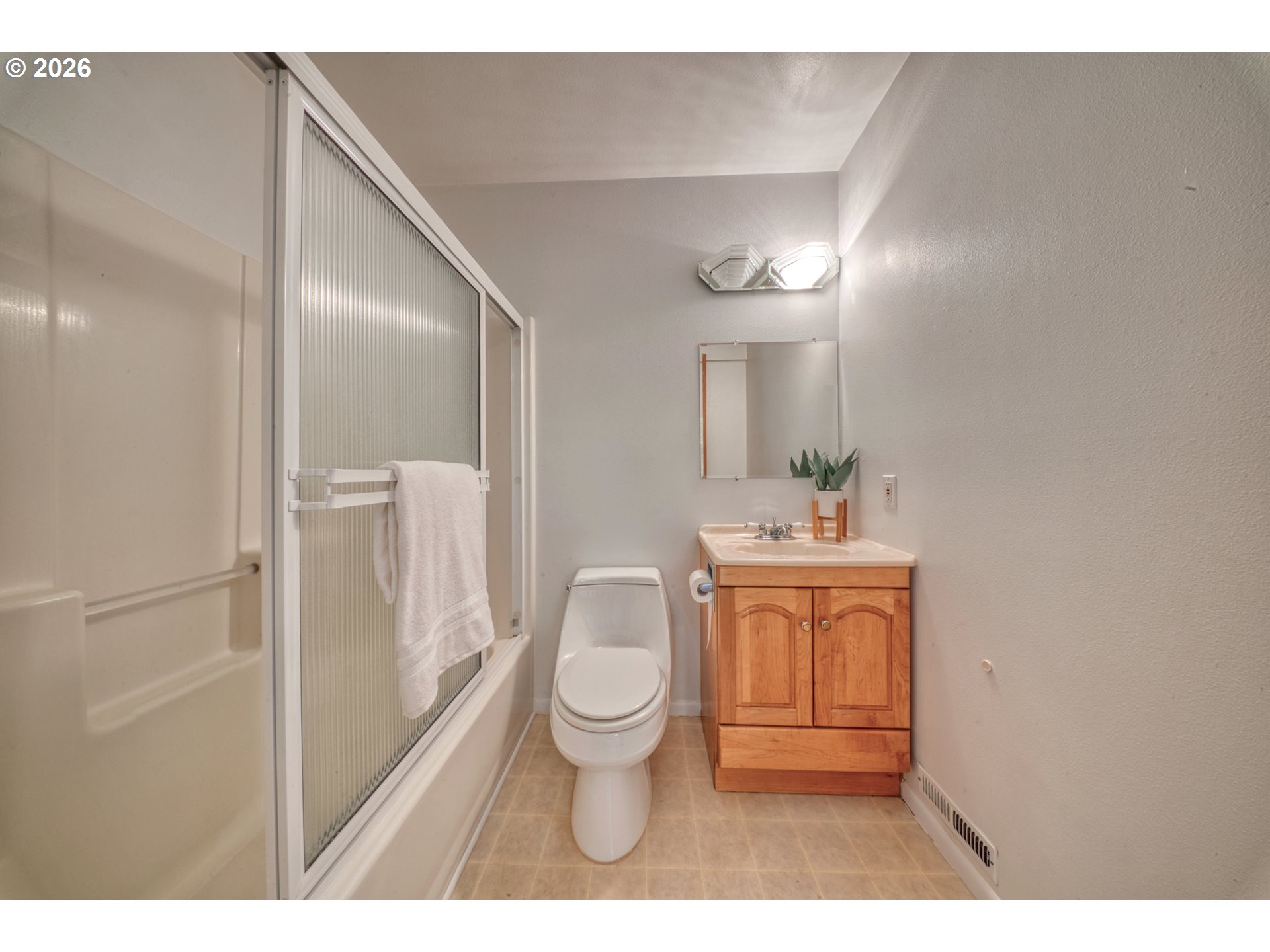 107 3rd Ave Property Photo 9