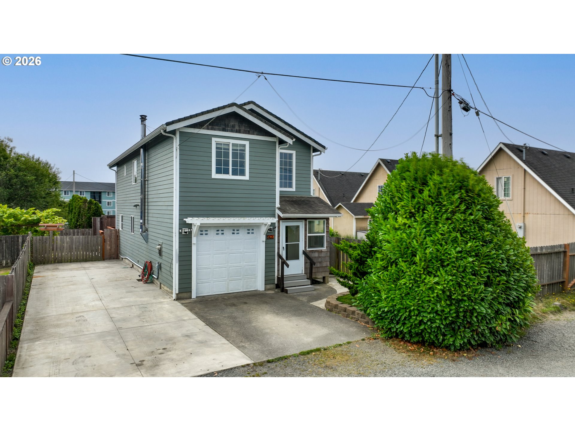 861 K AVE Property Photo 1