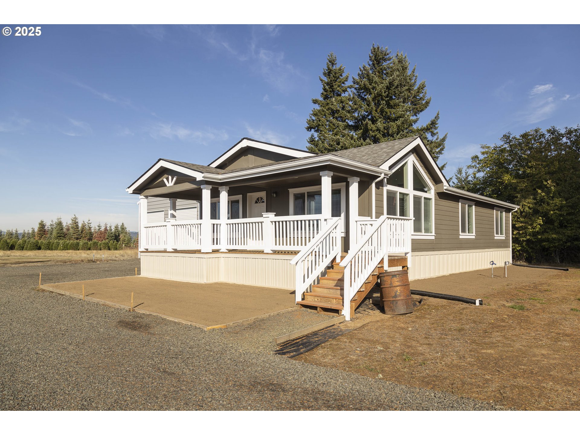 25110 Sw Red Prairie Rd Property Photo 5