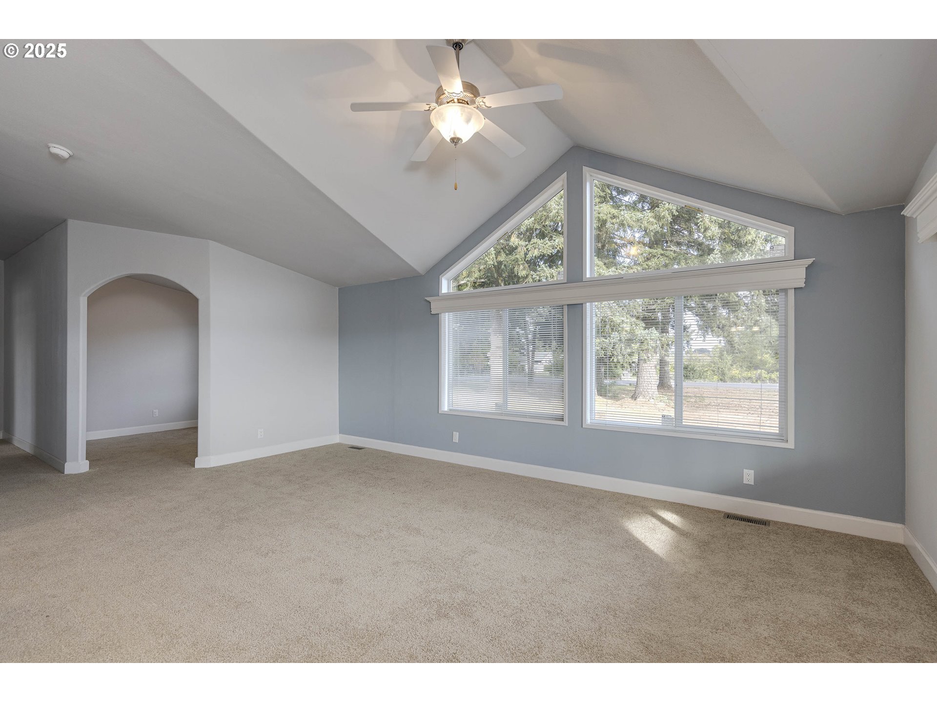 25110 Sw Red Prairie Rd Property Photo 10