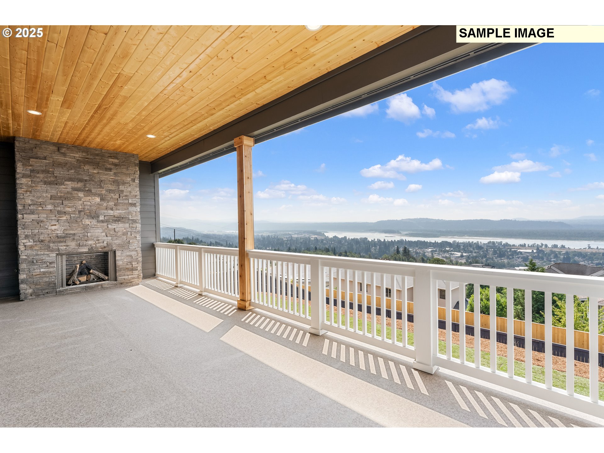 496 N Y St Property Photo 2