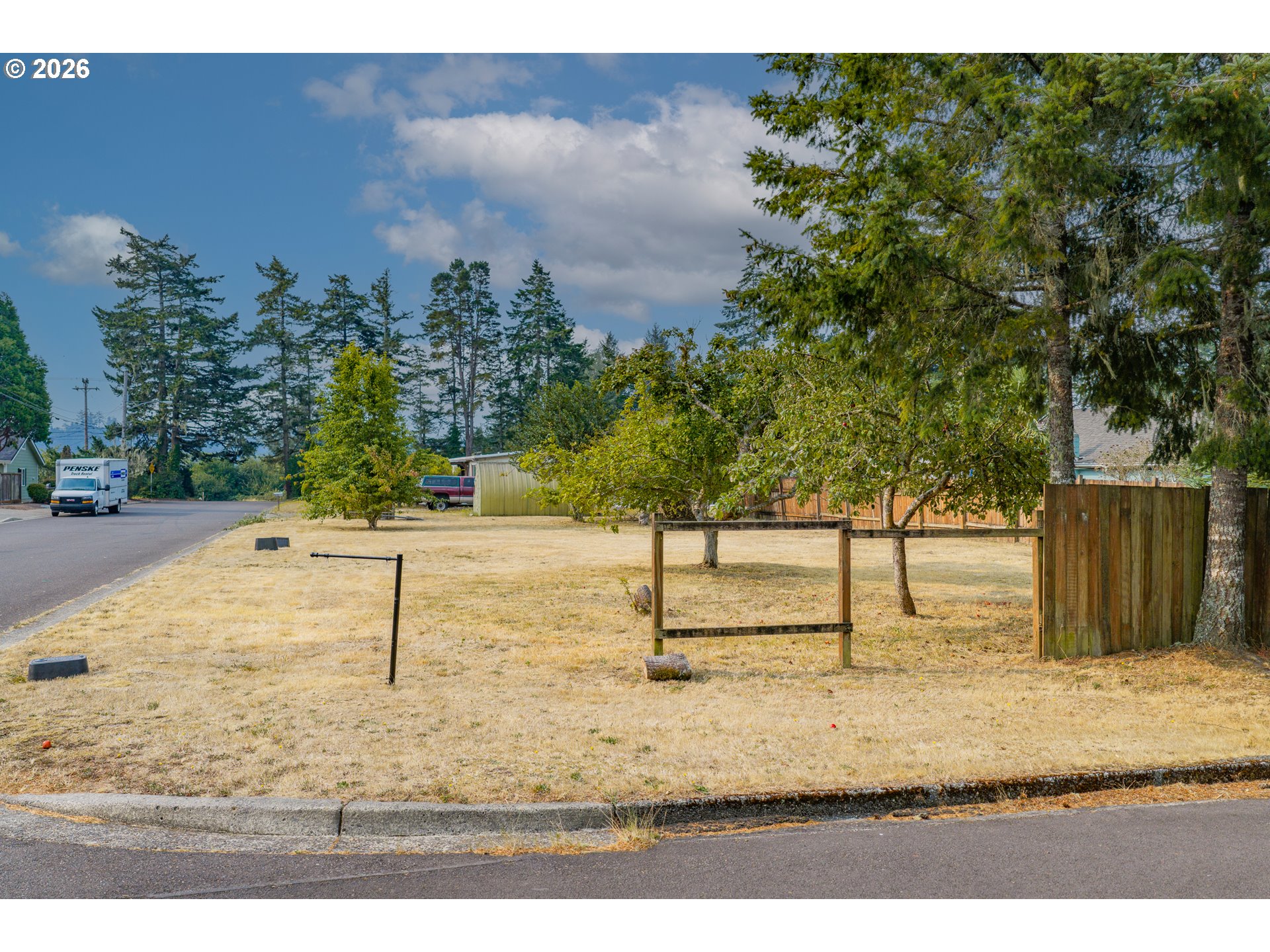 10 Tamarack Property Photo 12