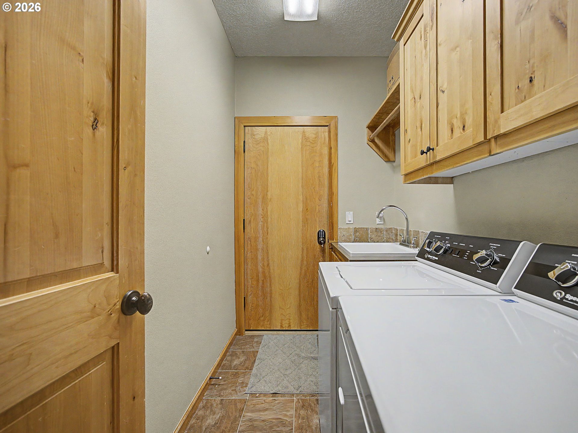 24620 E Bright Ave Property Photo 22