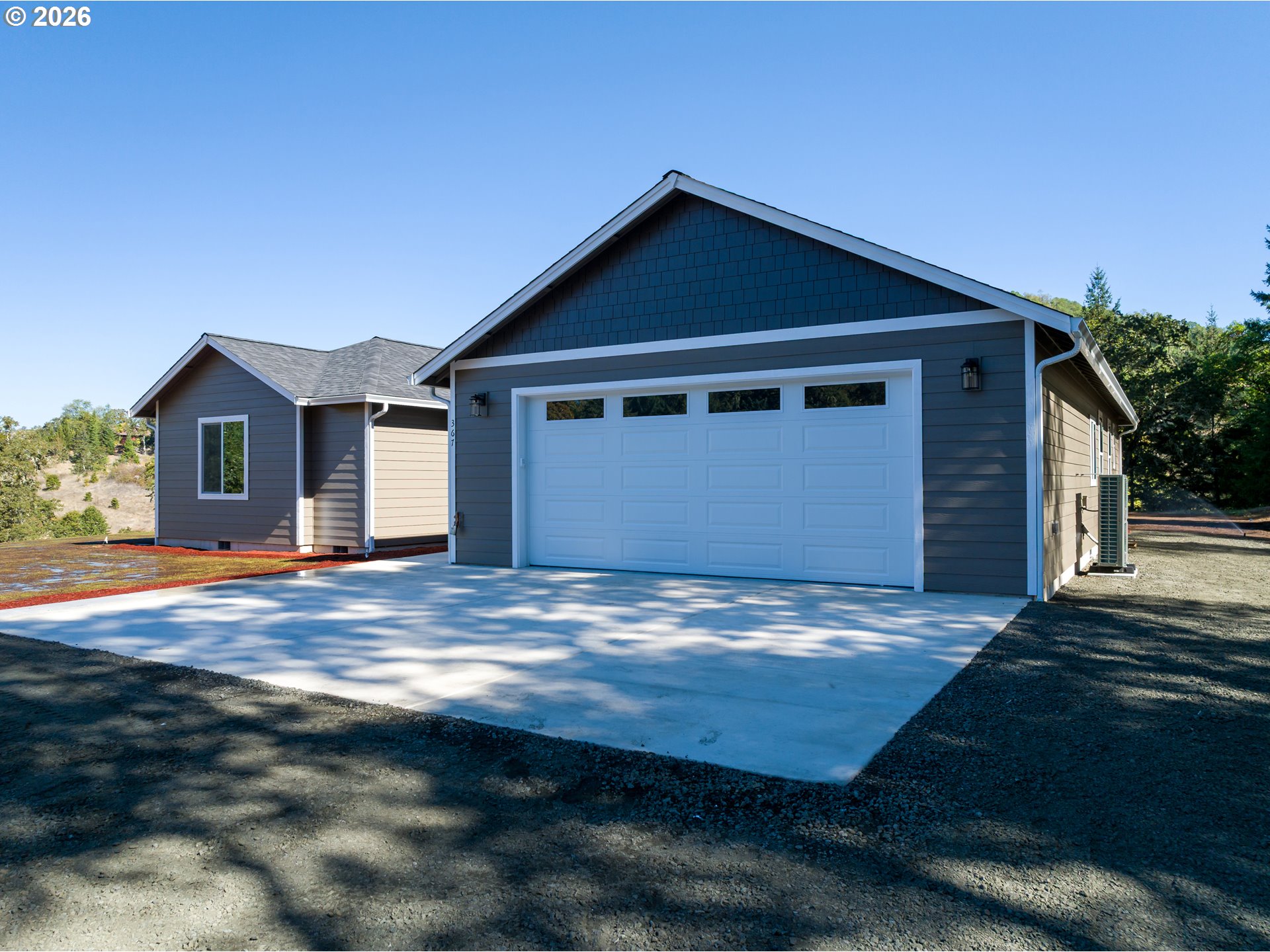 367 Karenza Ln Property Photo 4