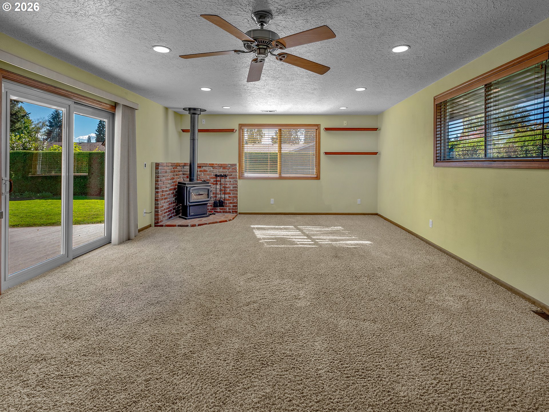 1260 Ne Oleander Ln Property Photo 19