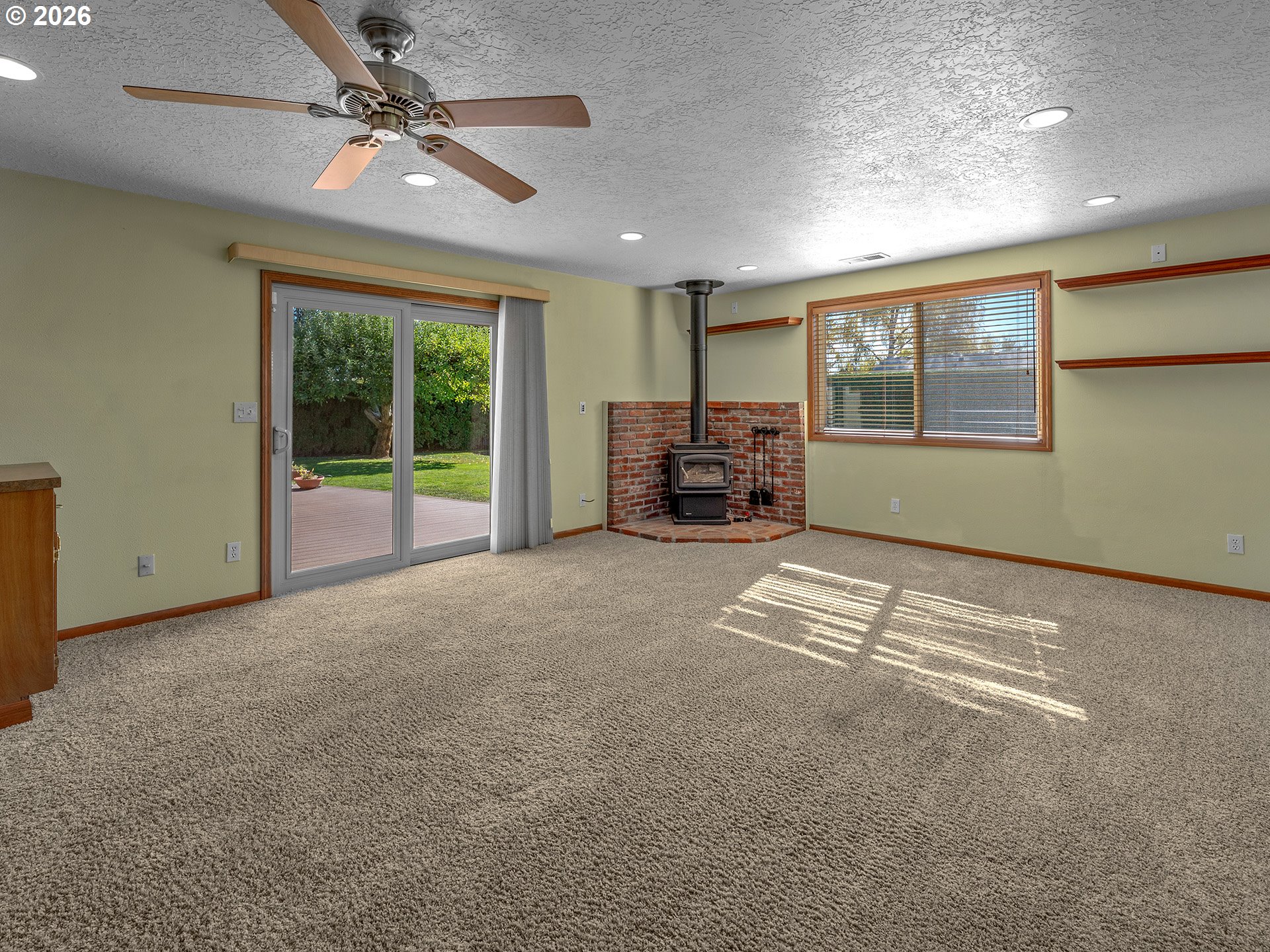 1260 Ne Oleander Ln Property Photo 20