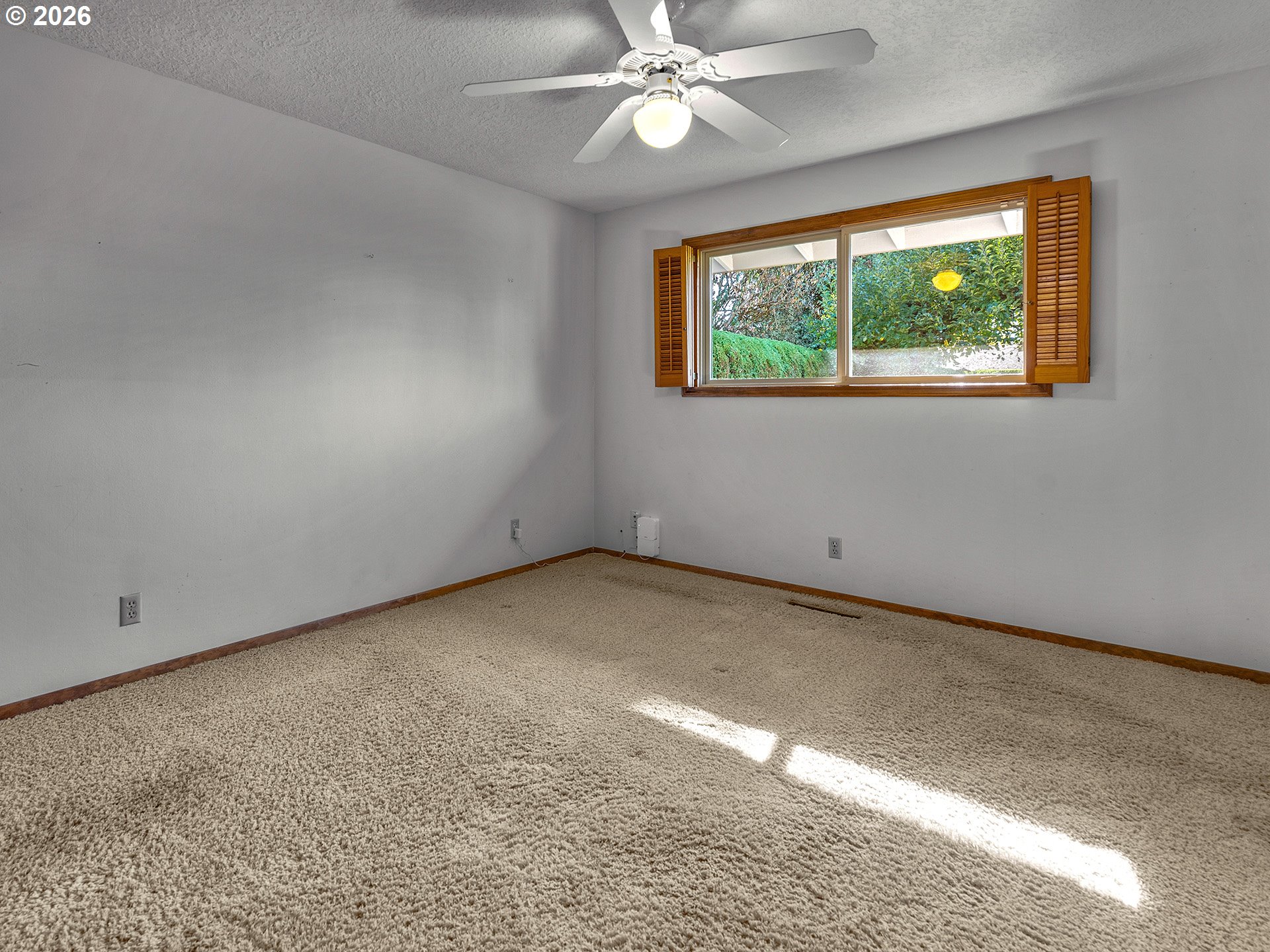 1260 Ne Oleander Ln Property Photo 25