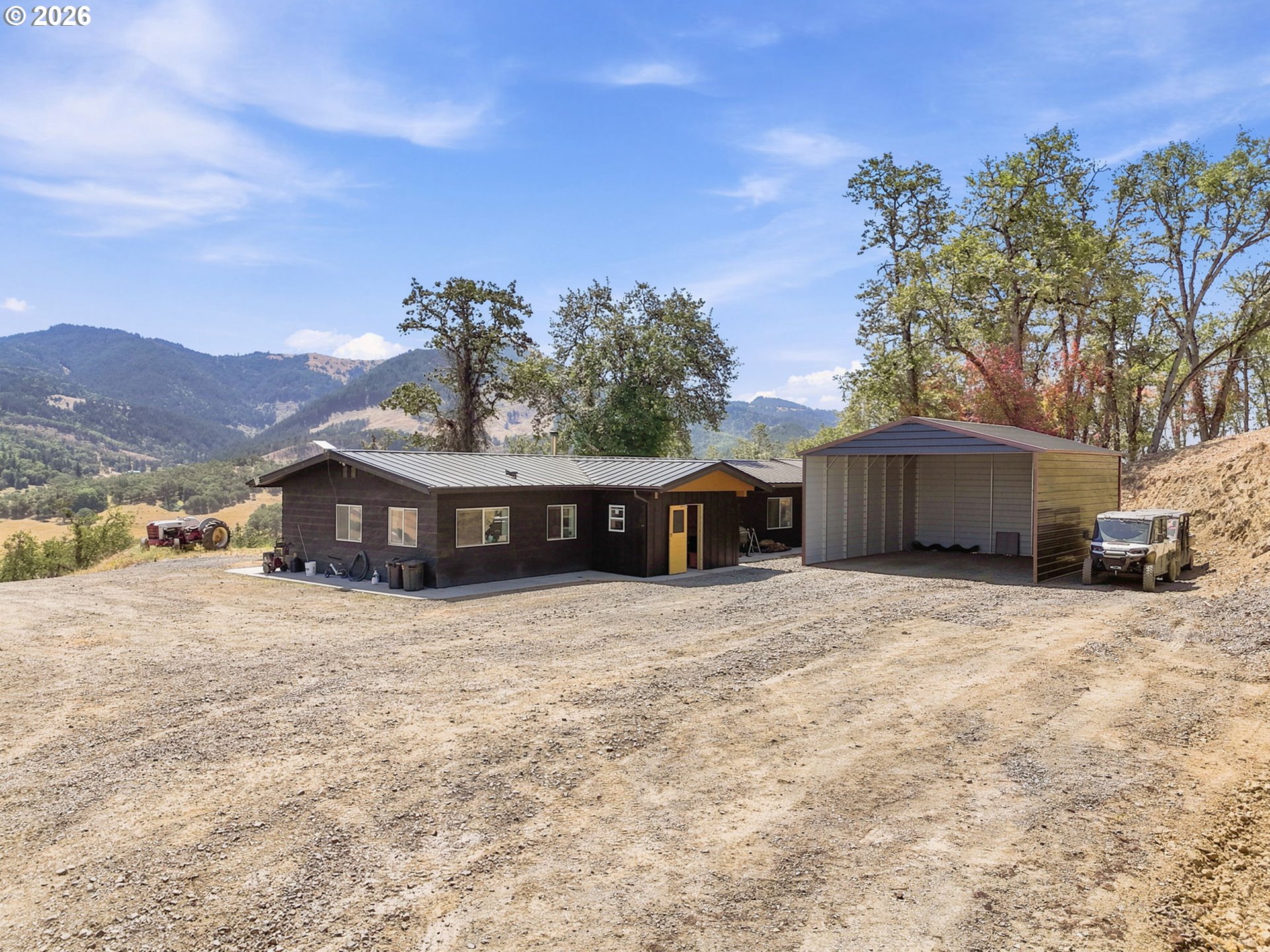 9700 Roberts Creek Rd Property Photo 2