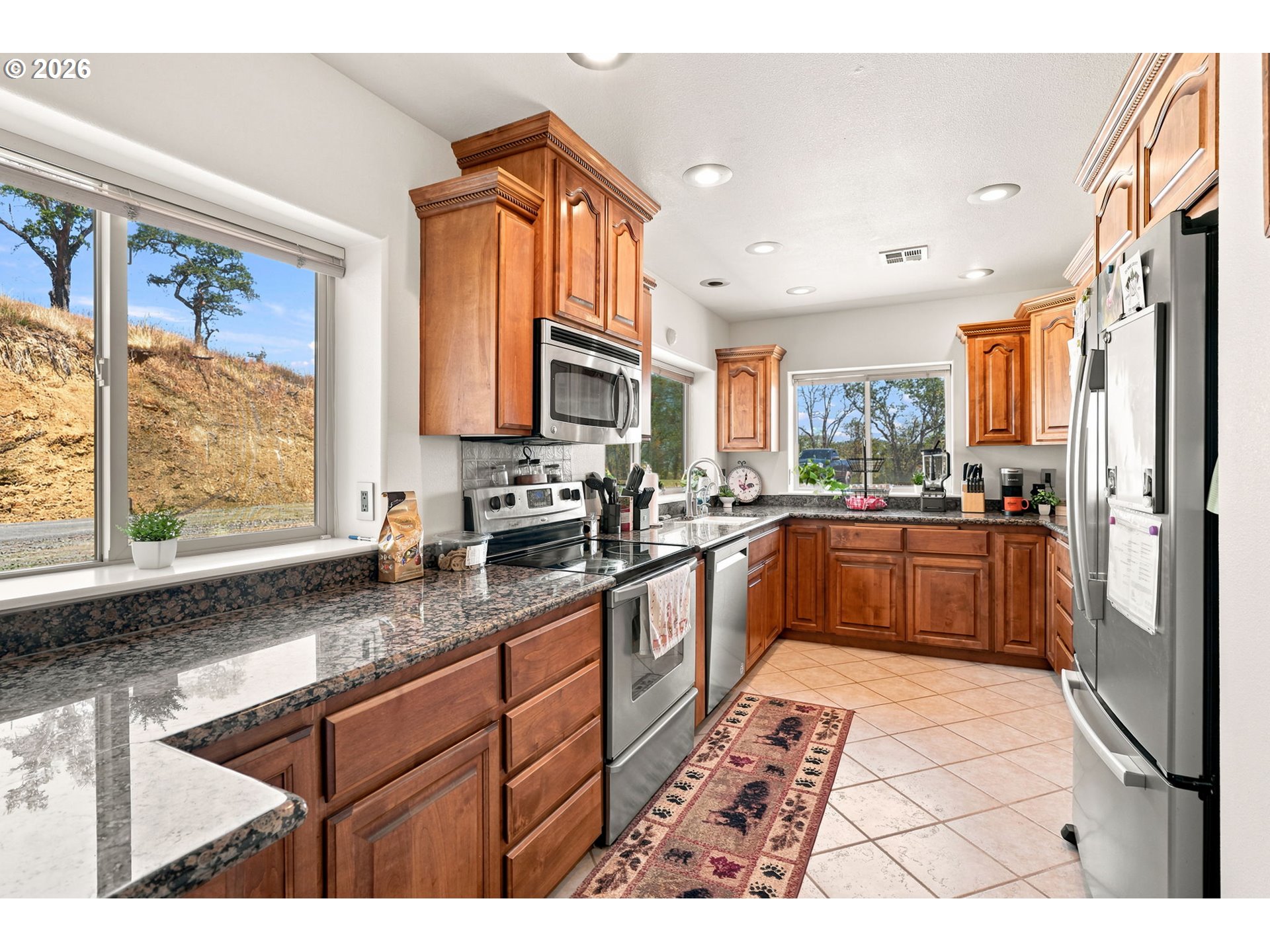 9700 Roberts Creek Rd Property Photo 14