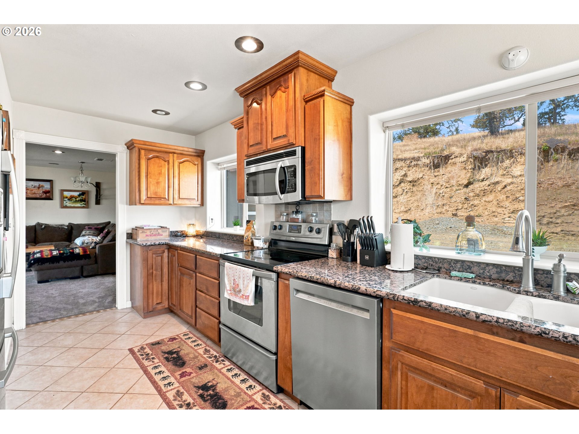 9700 Roberts Creek Rd Property Photo 15