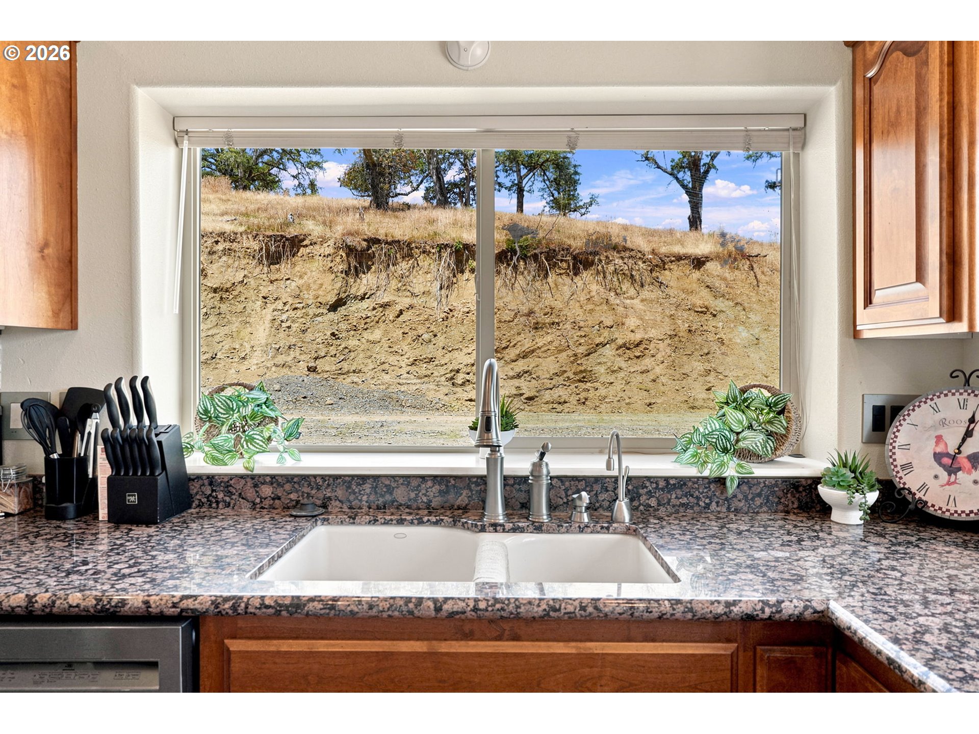 9700 Roberts Creek Rd Property Photo 17