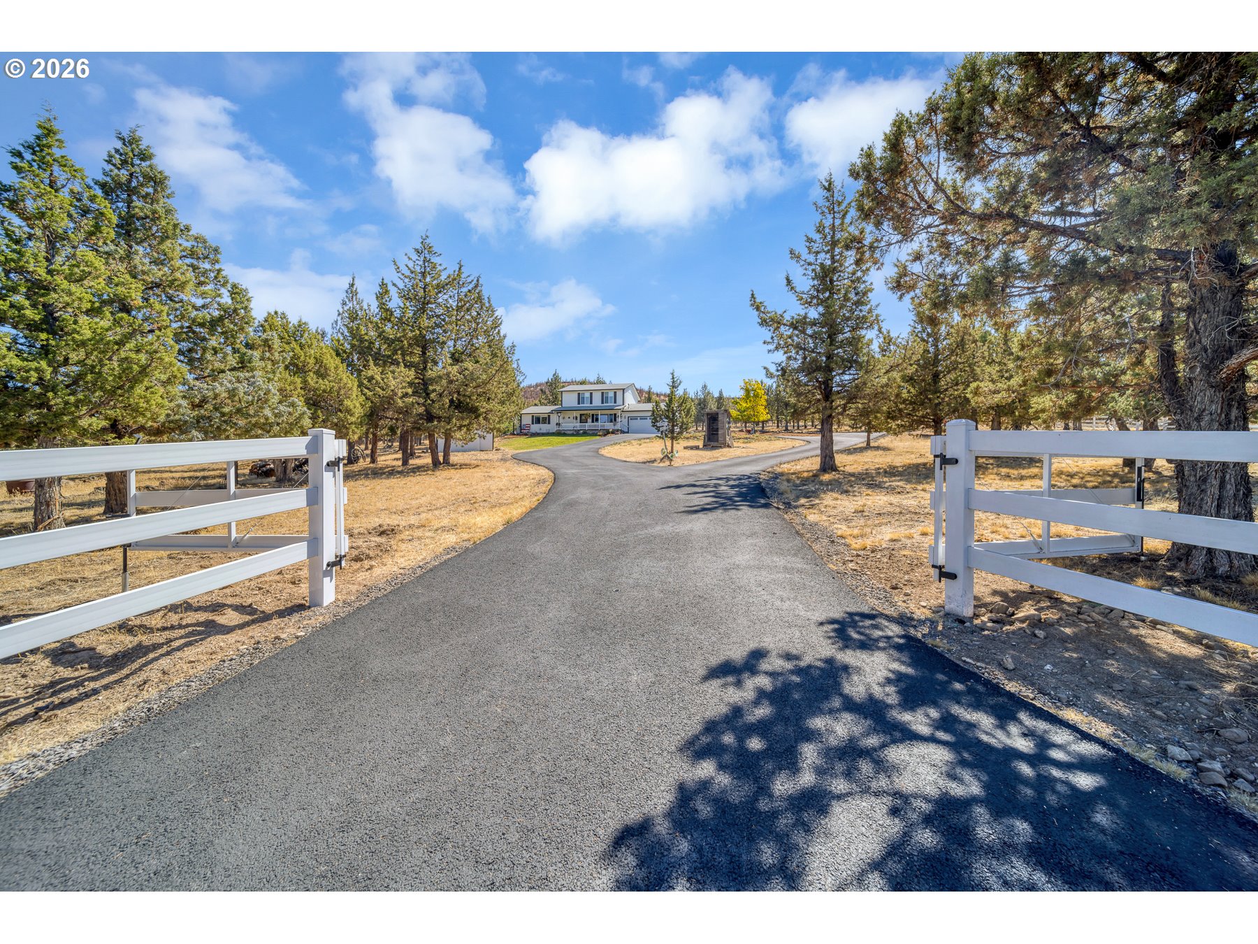 7158 Se Mark Rd Property Photo 2
