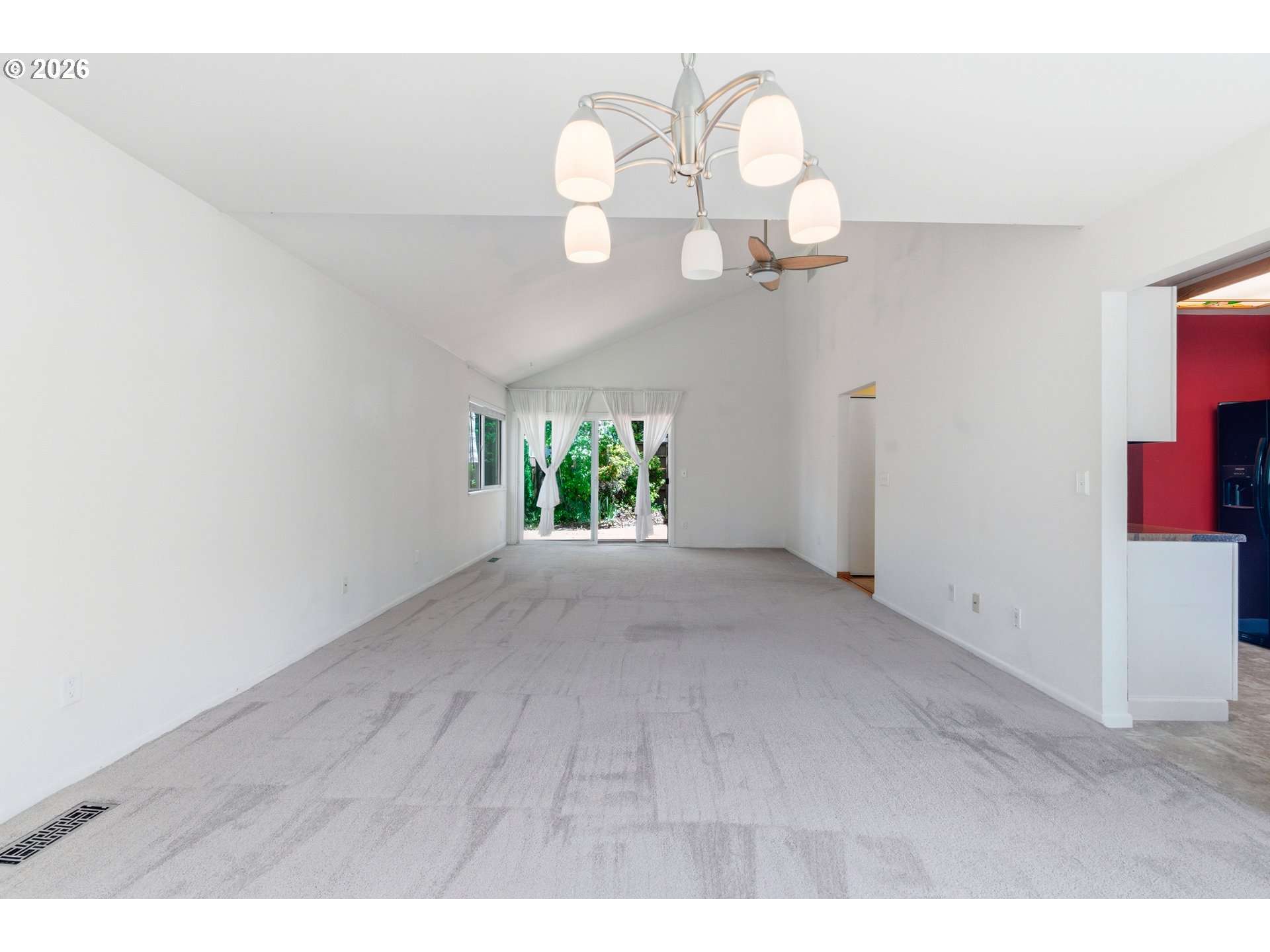 1648 Nw Rolling Hill Dr Property Photo 8