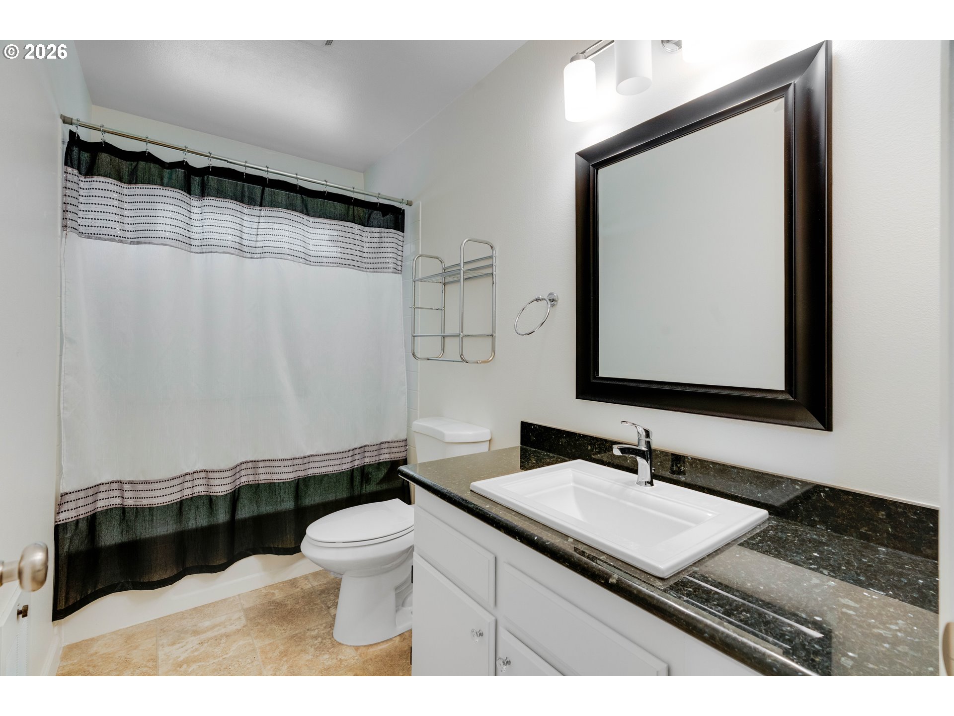 1648 Nw Rolling Hill Dr Property Photo 12