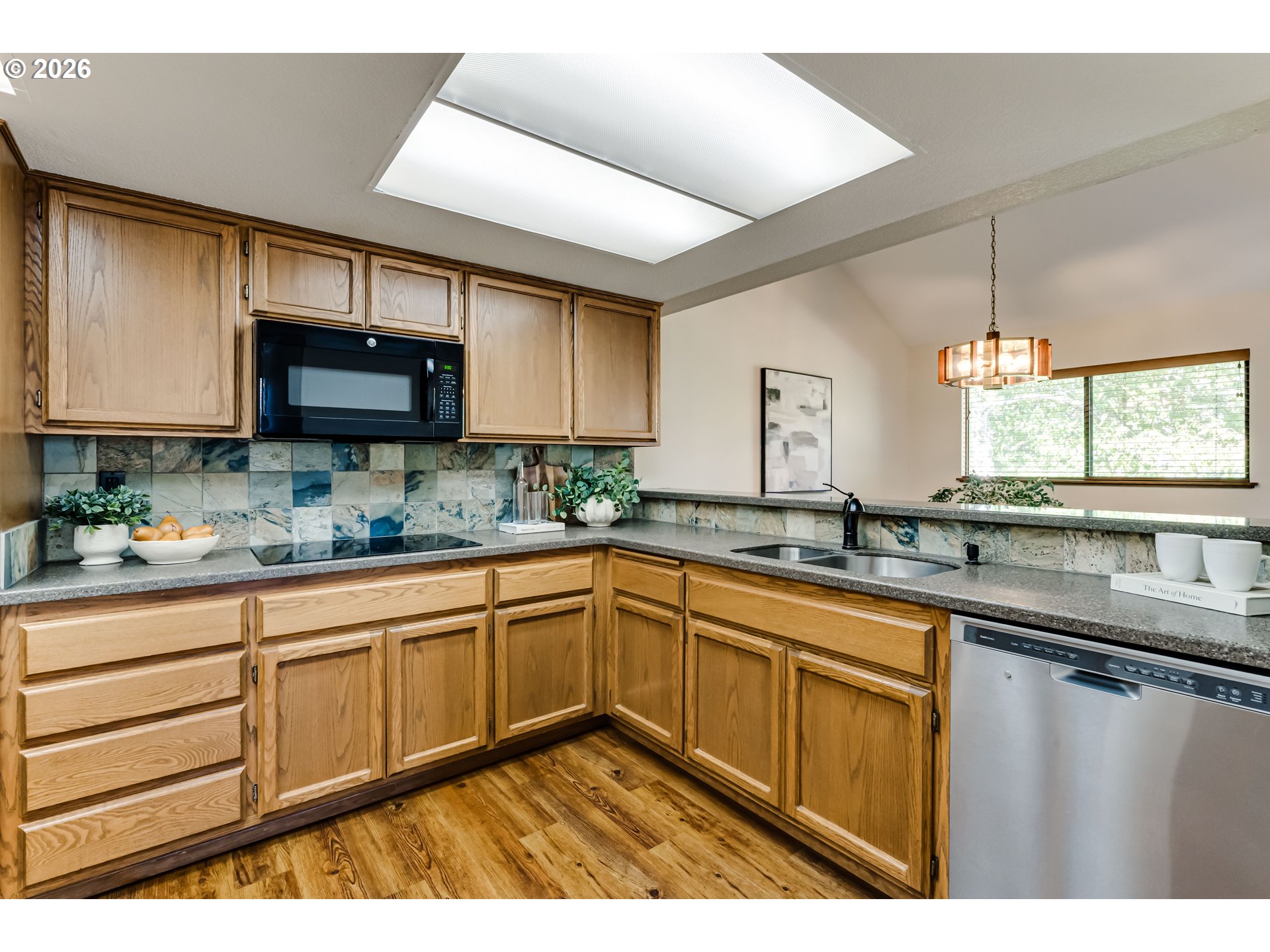 2185 Lake Isle Ct Property Photo 17