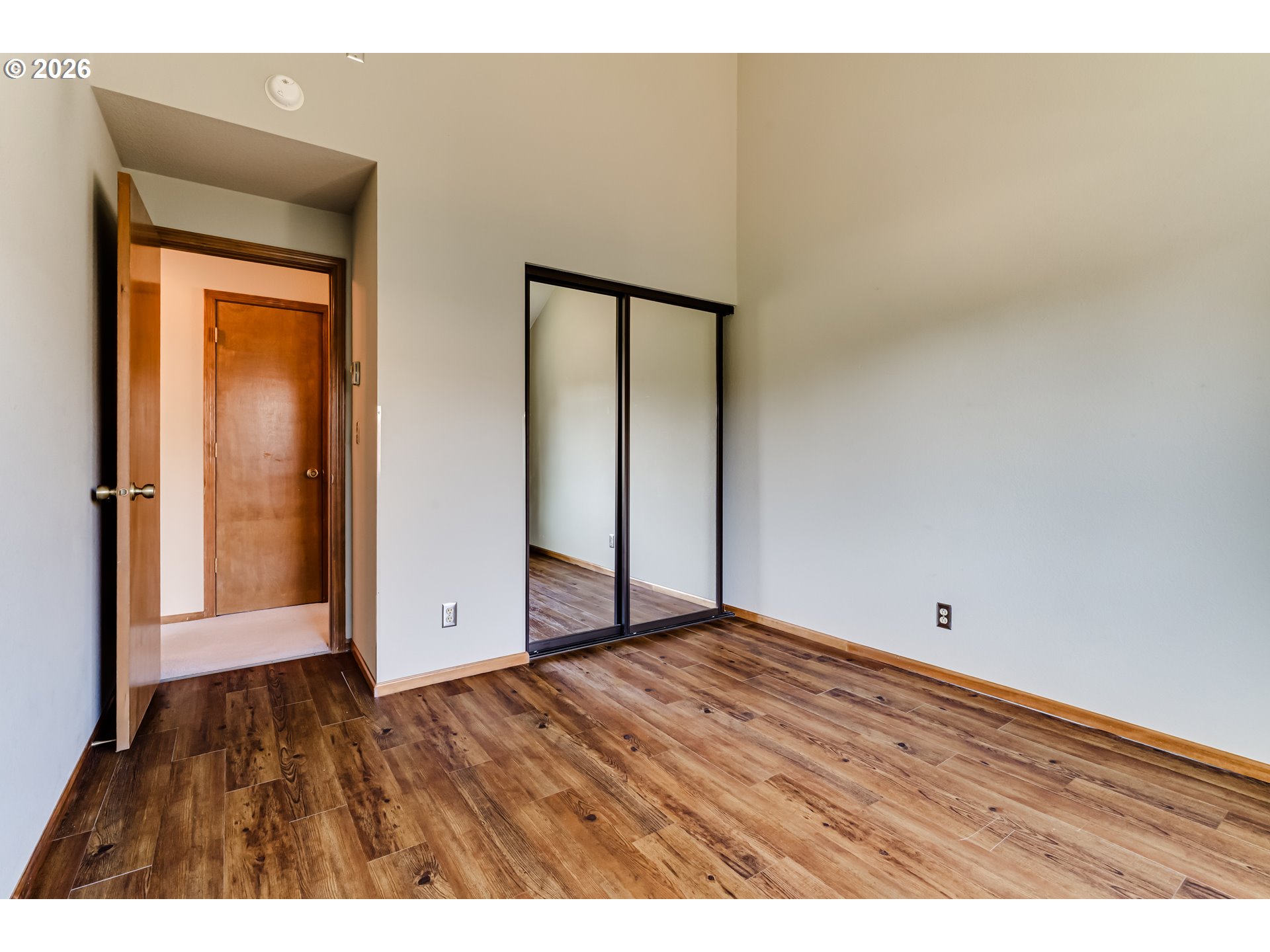 2185 Lake Isle Ct Property Photo 35