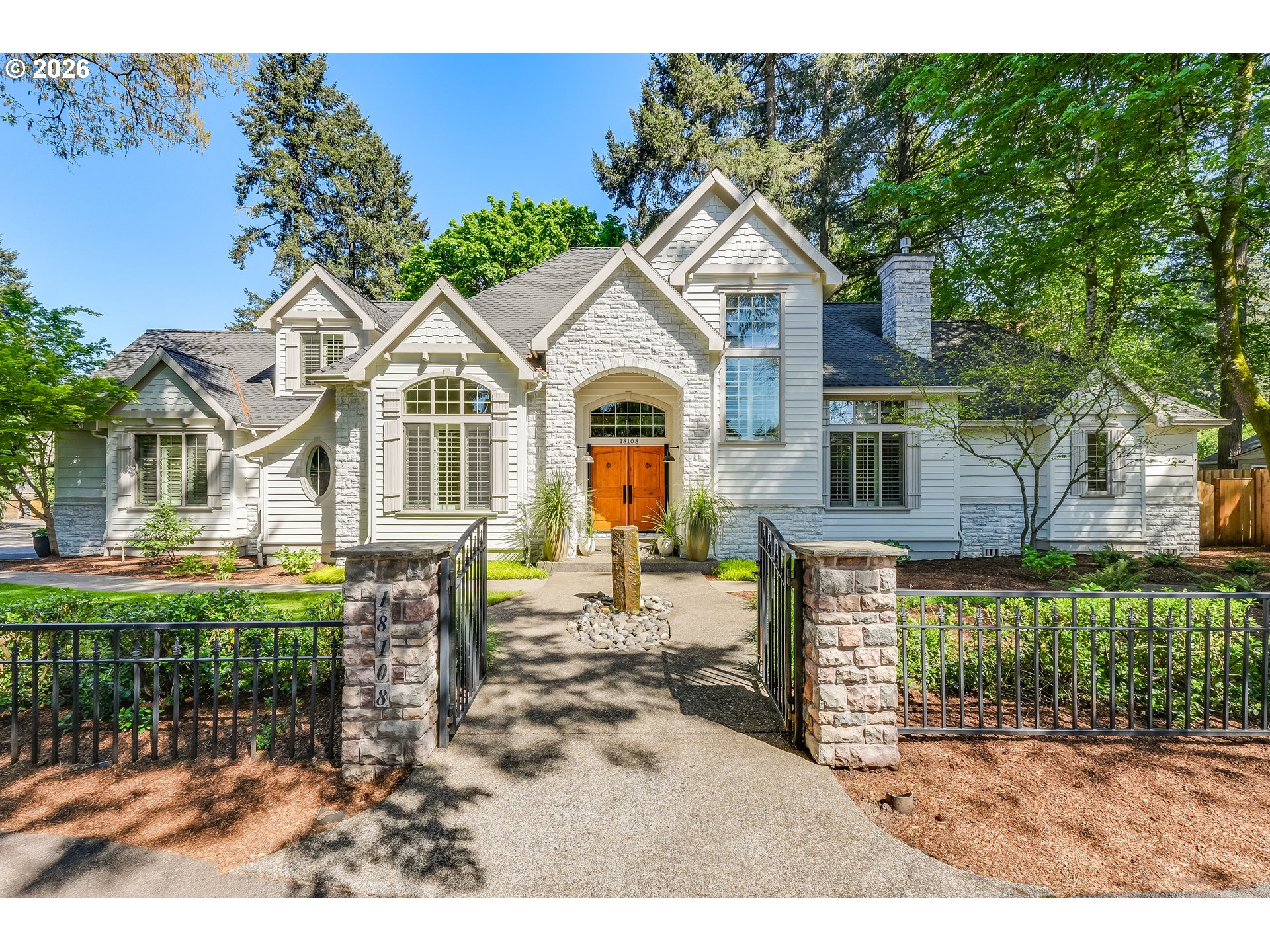 18108 Pilkington Rd Property Photo 1