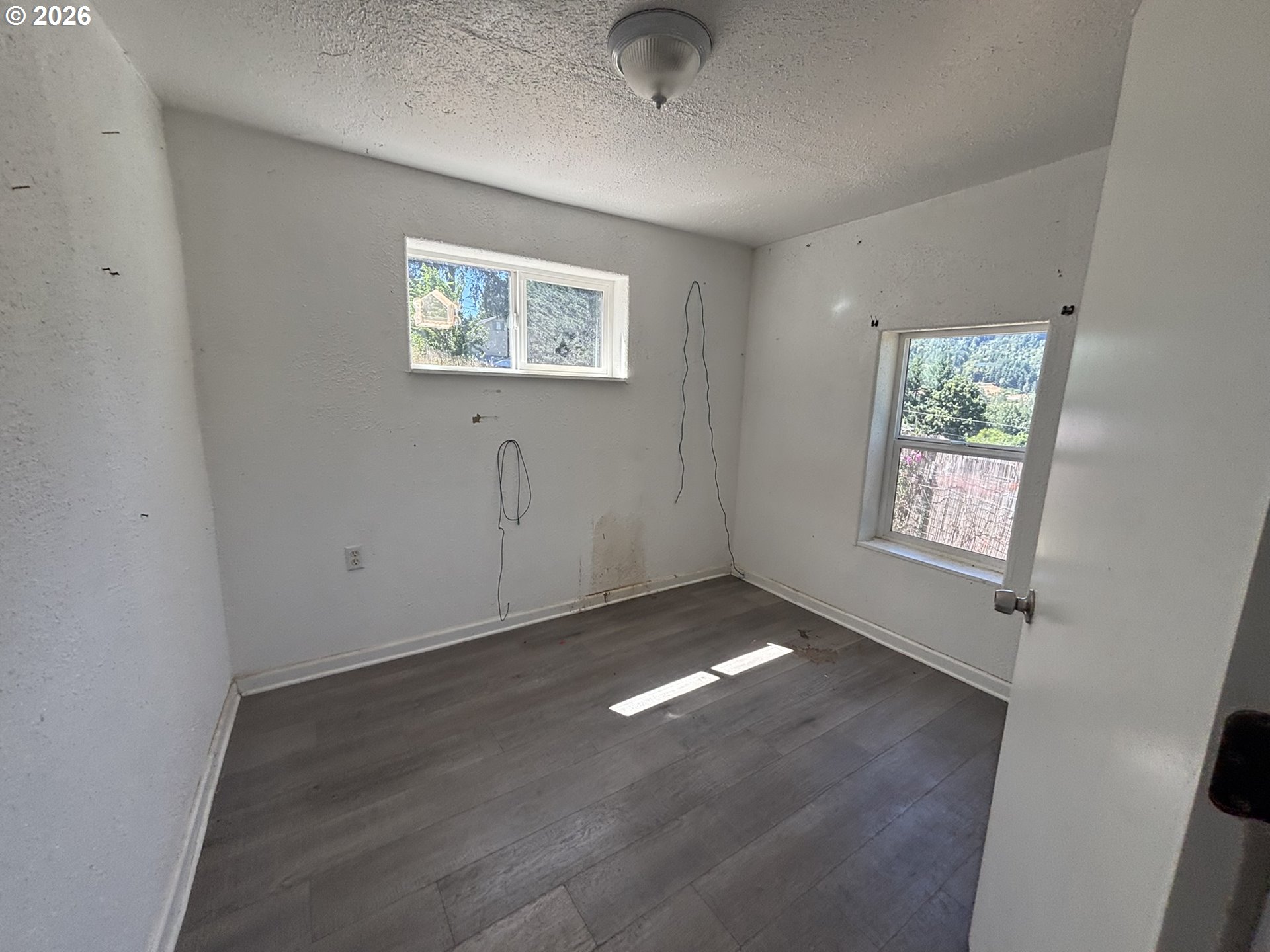 629 Charles St Property Photo 4