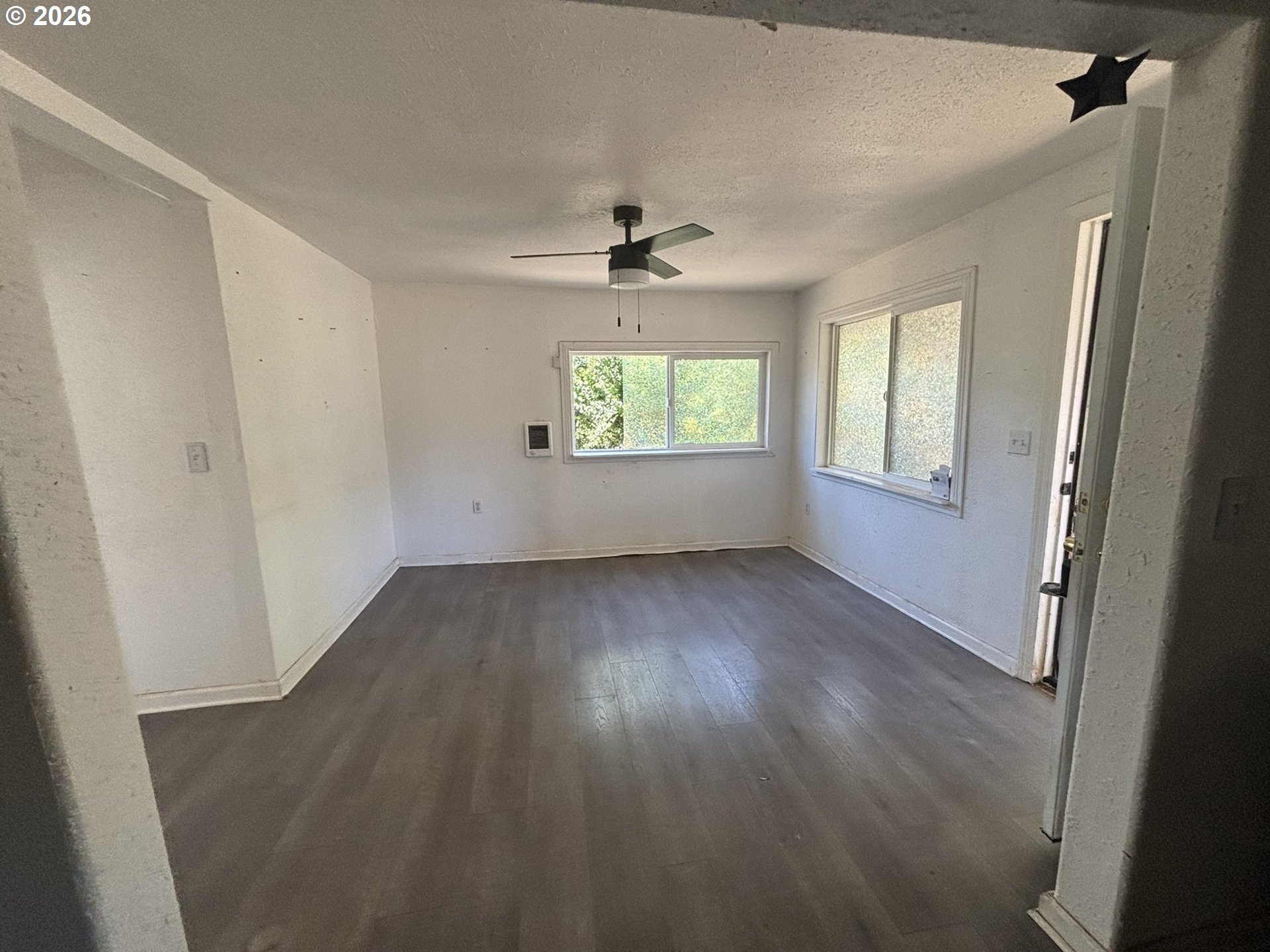 629 Charles St Property Photo 7