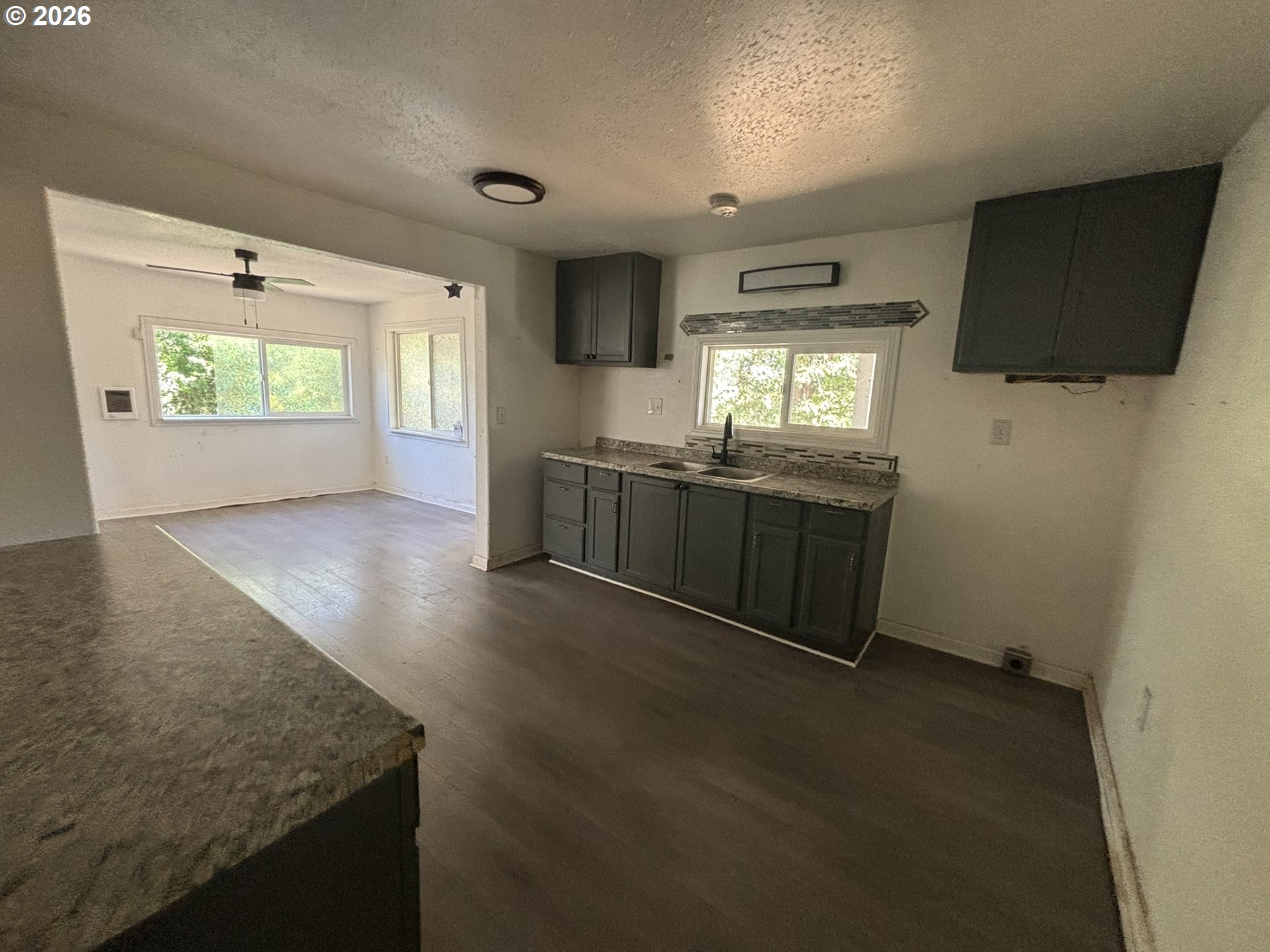 629 Charles St Property Photo 8
