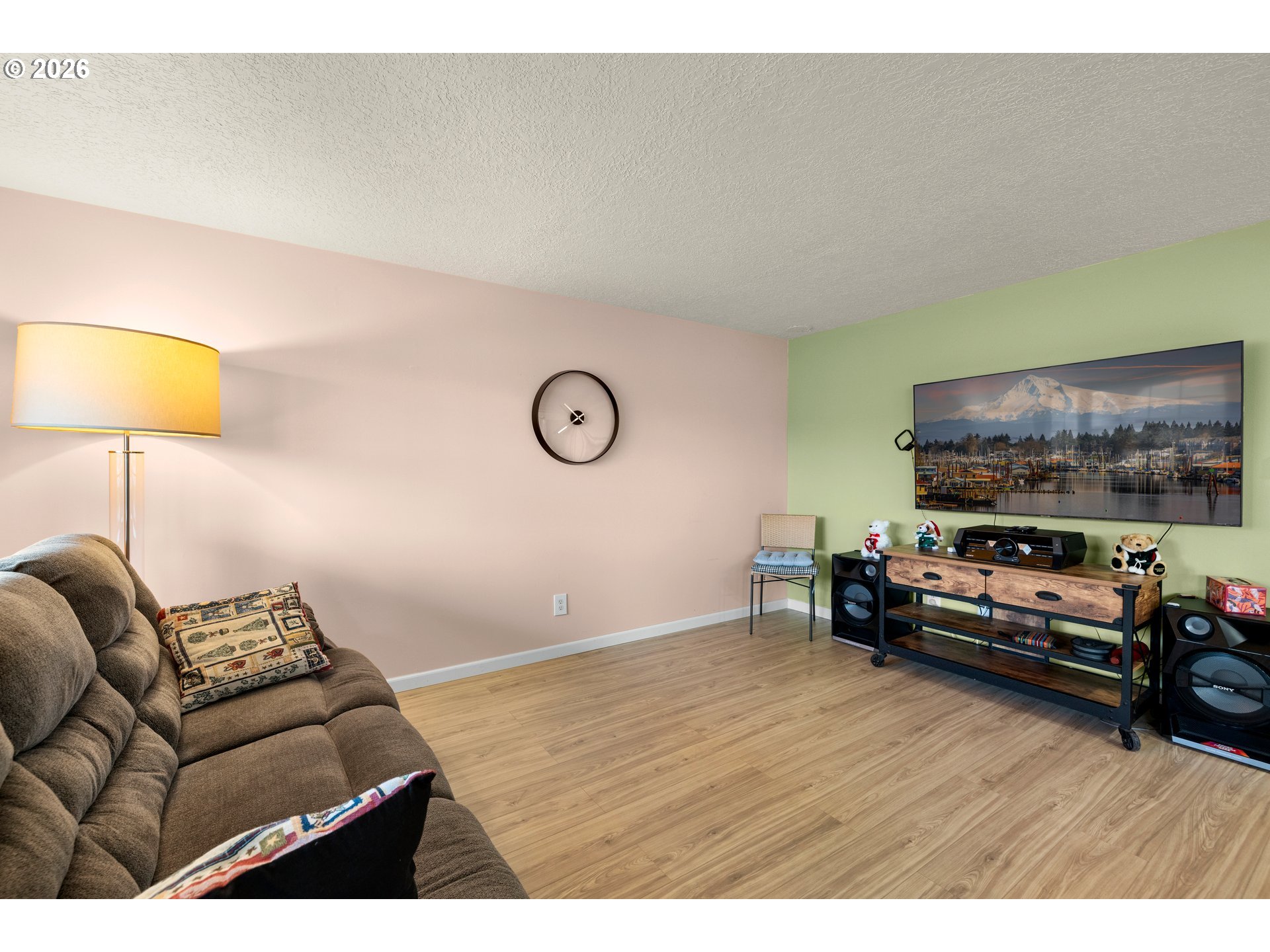 2267 Oregon Ct Property Photo 5