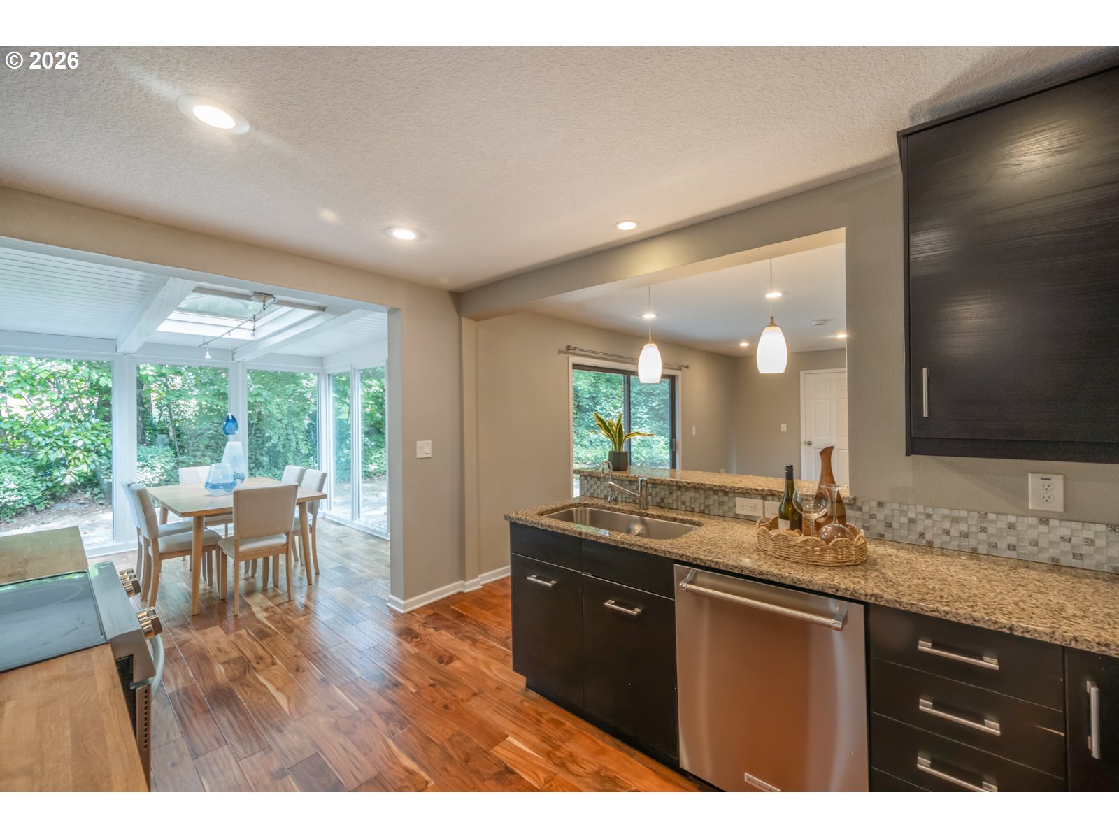 10165 Sw Walker Rd Property Photo 12