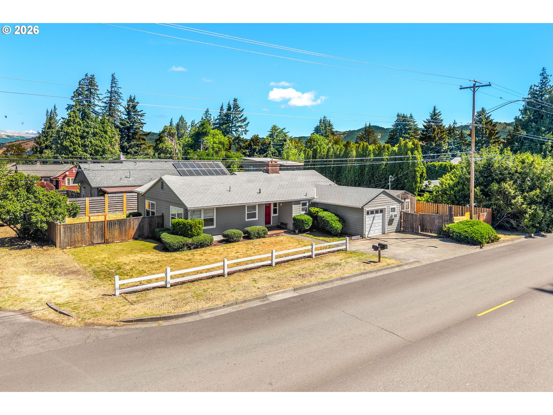 1612 Belmont Ave Property Photo 1