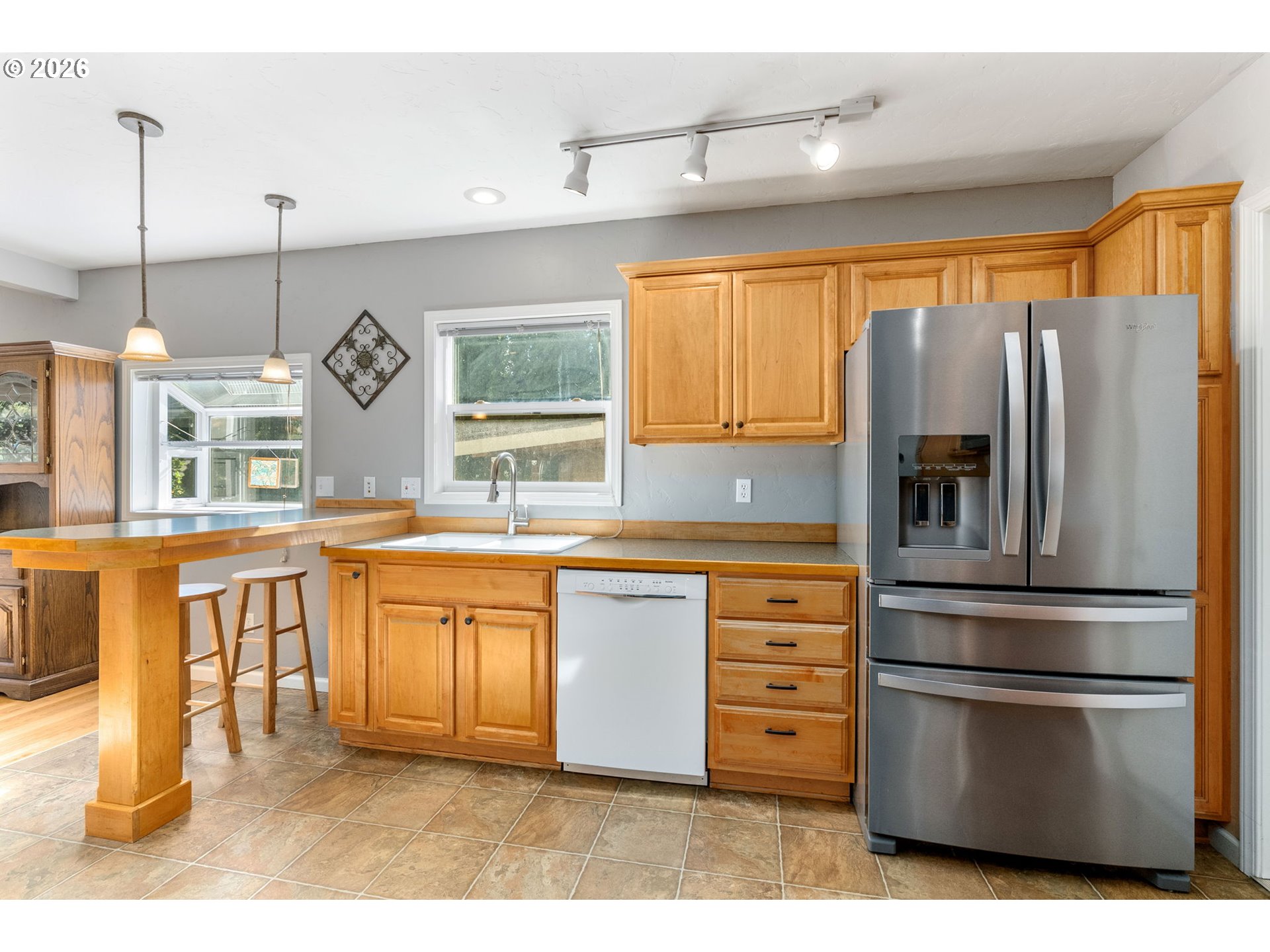 1612 Belmont Ave Property Photo 12