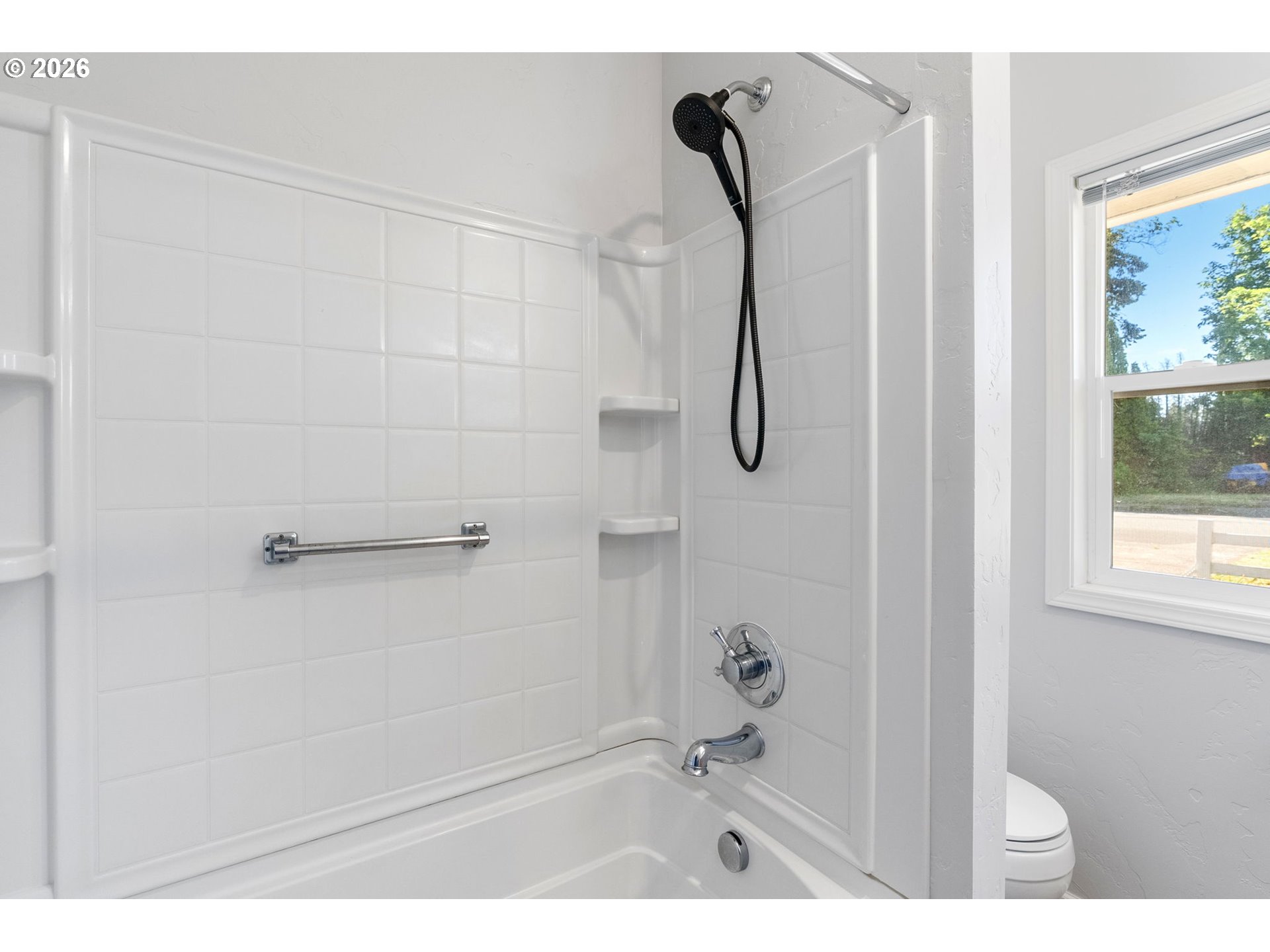 1612 Belmont Ave Property Photo 23