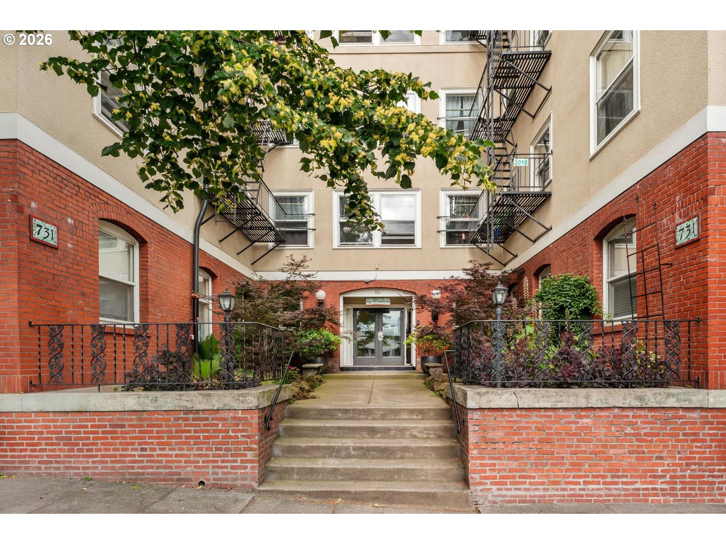 731 Sw King Ave 10 Property Photo 1