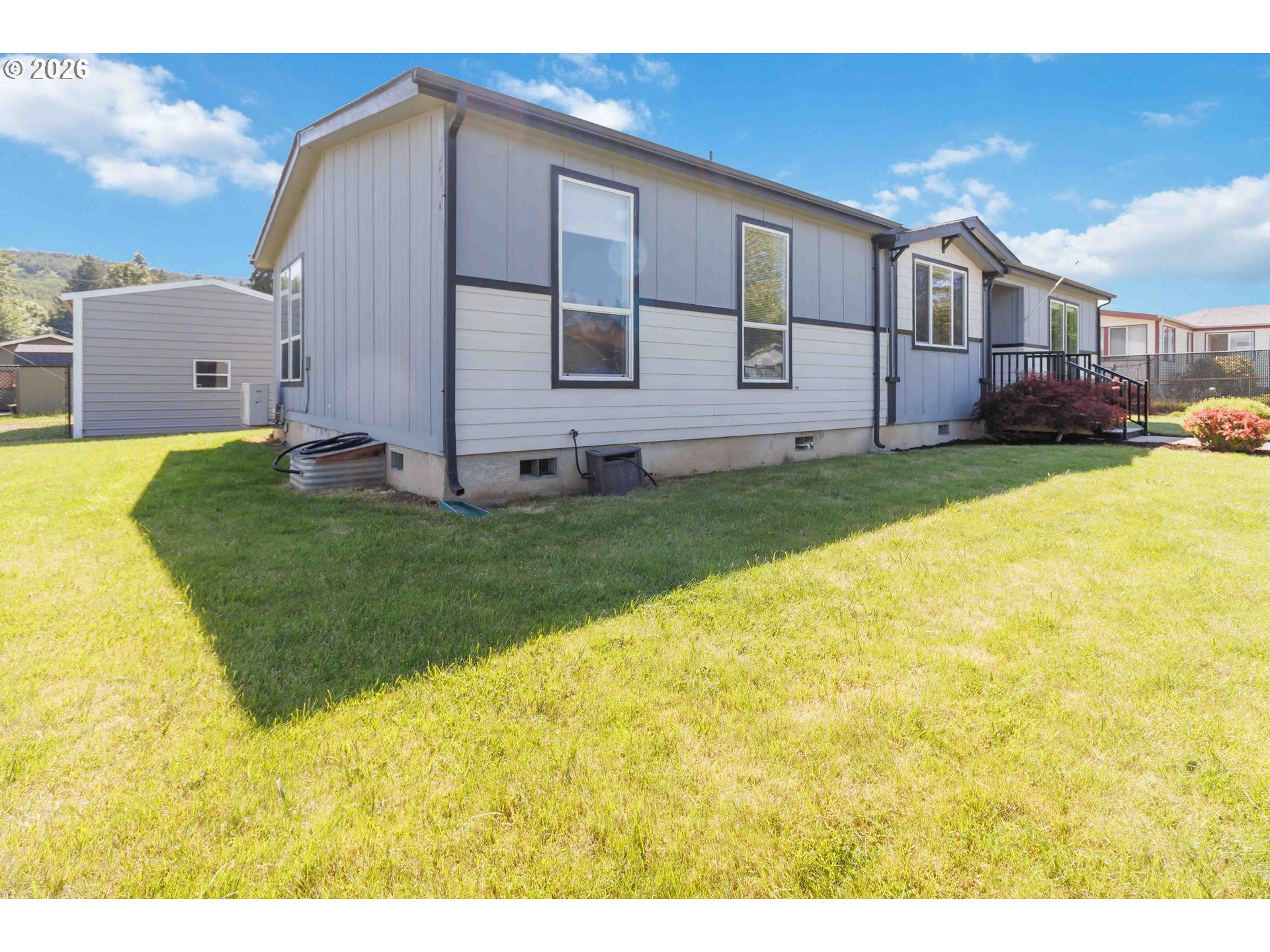 414 Jackson St Property Photo 7