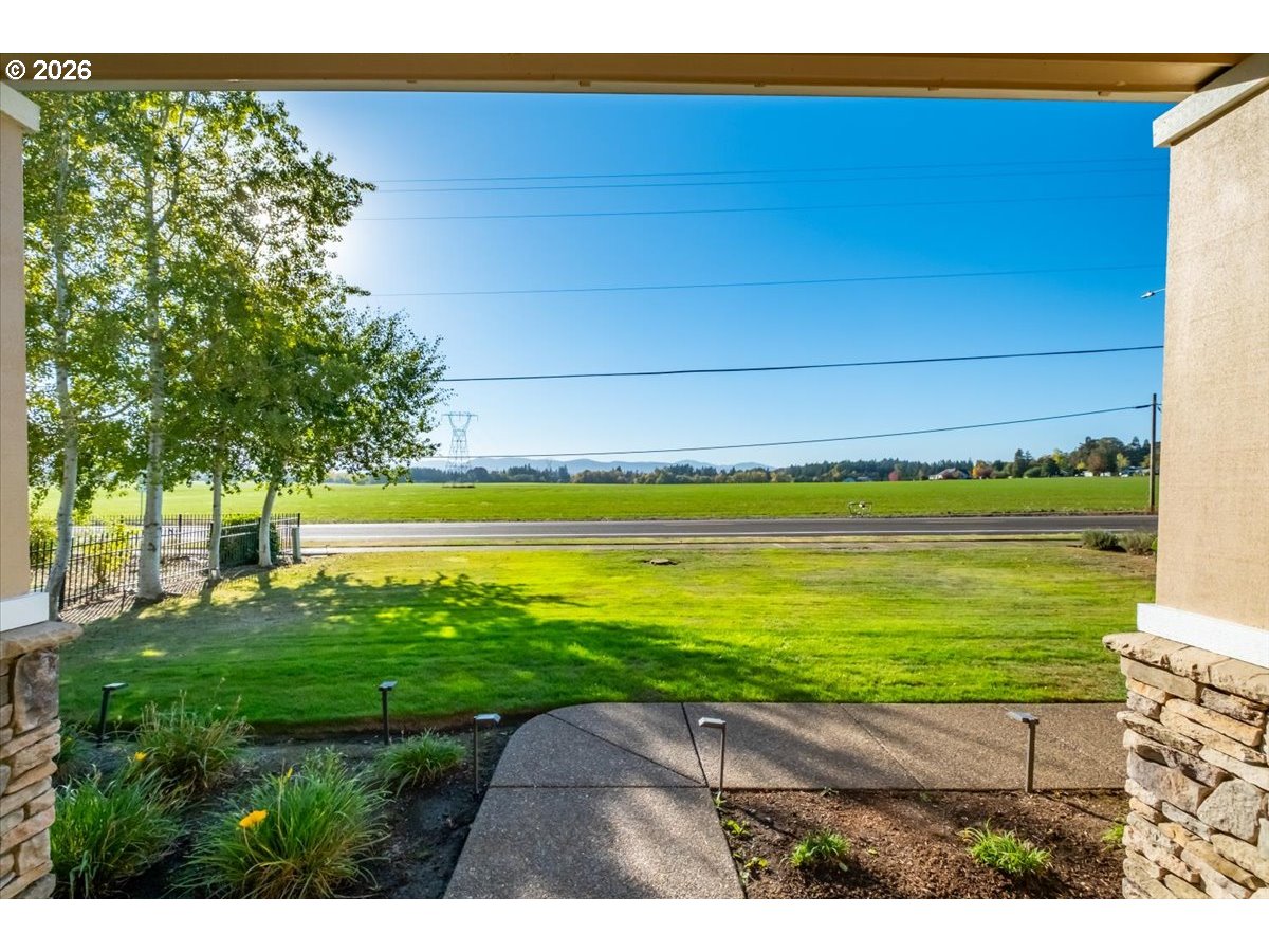 2389 Nw Scenic Dr Property Photo 4