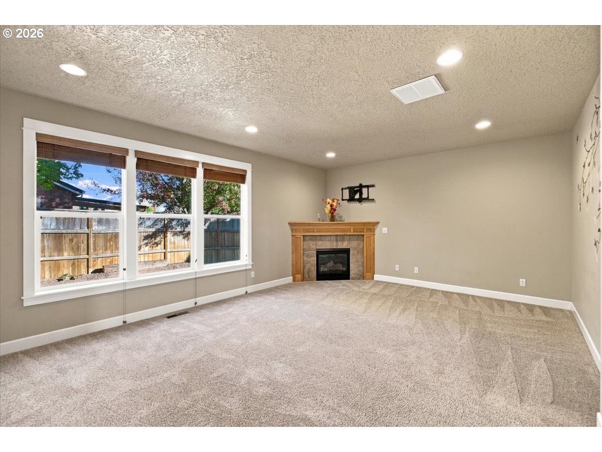 2389 Nw Scenic Dr Property Photo 14