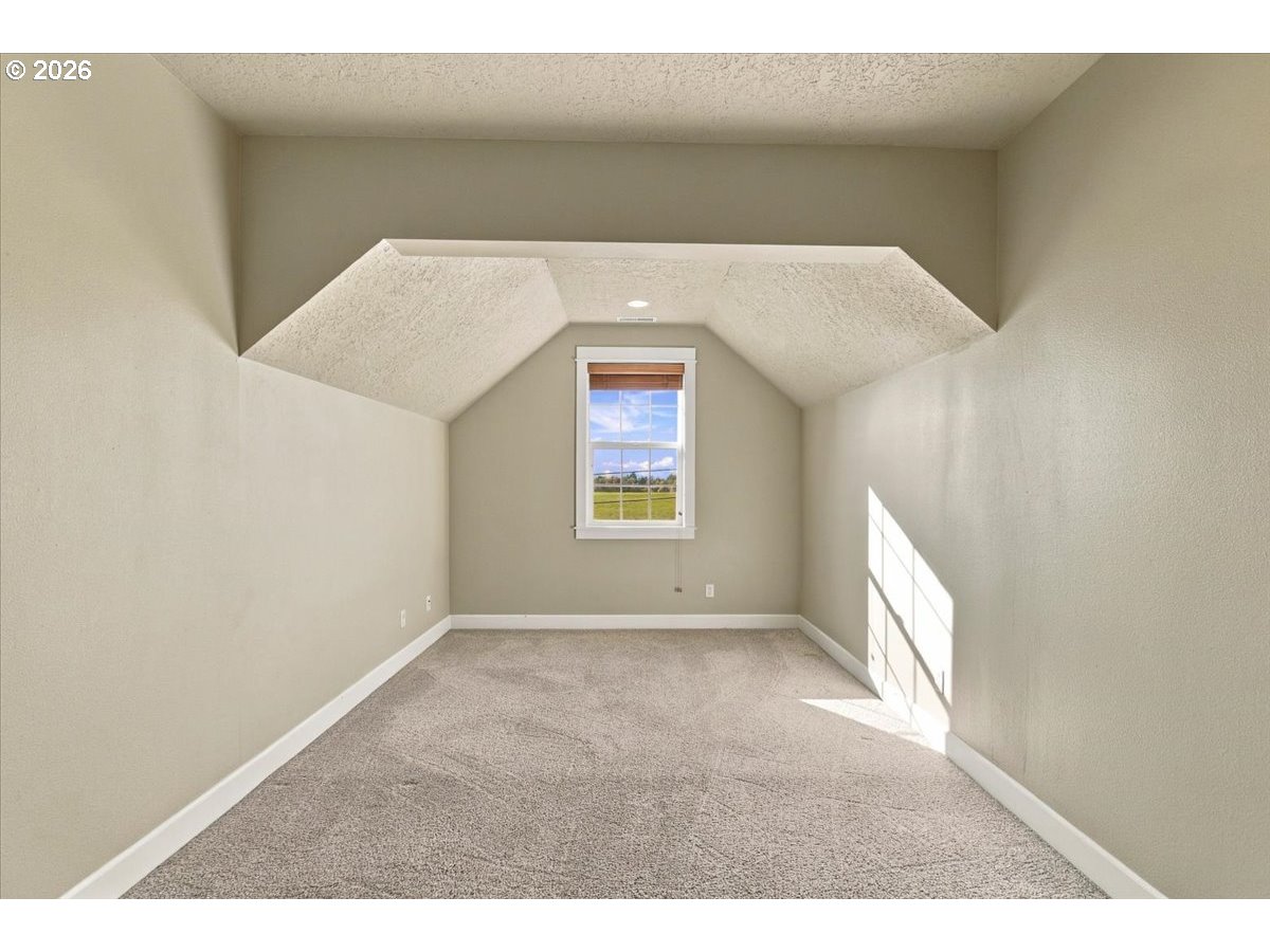 2389 Nw Scenic Dr Property Photo 28
