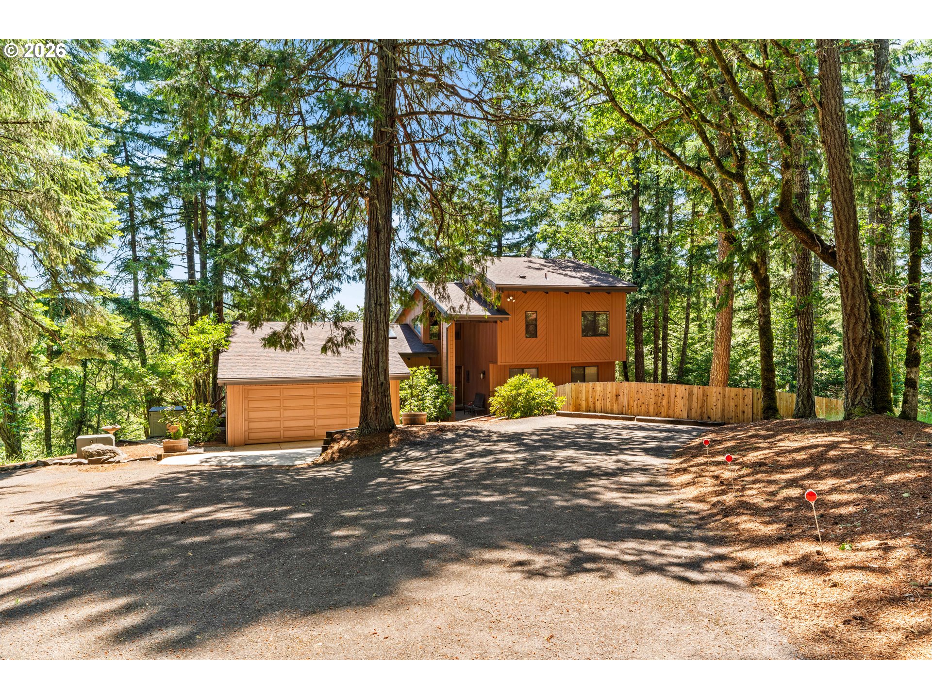 28560 Sutherlin Ln Property Photo 2