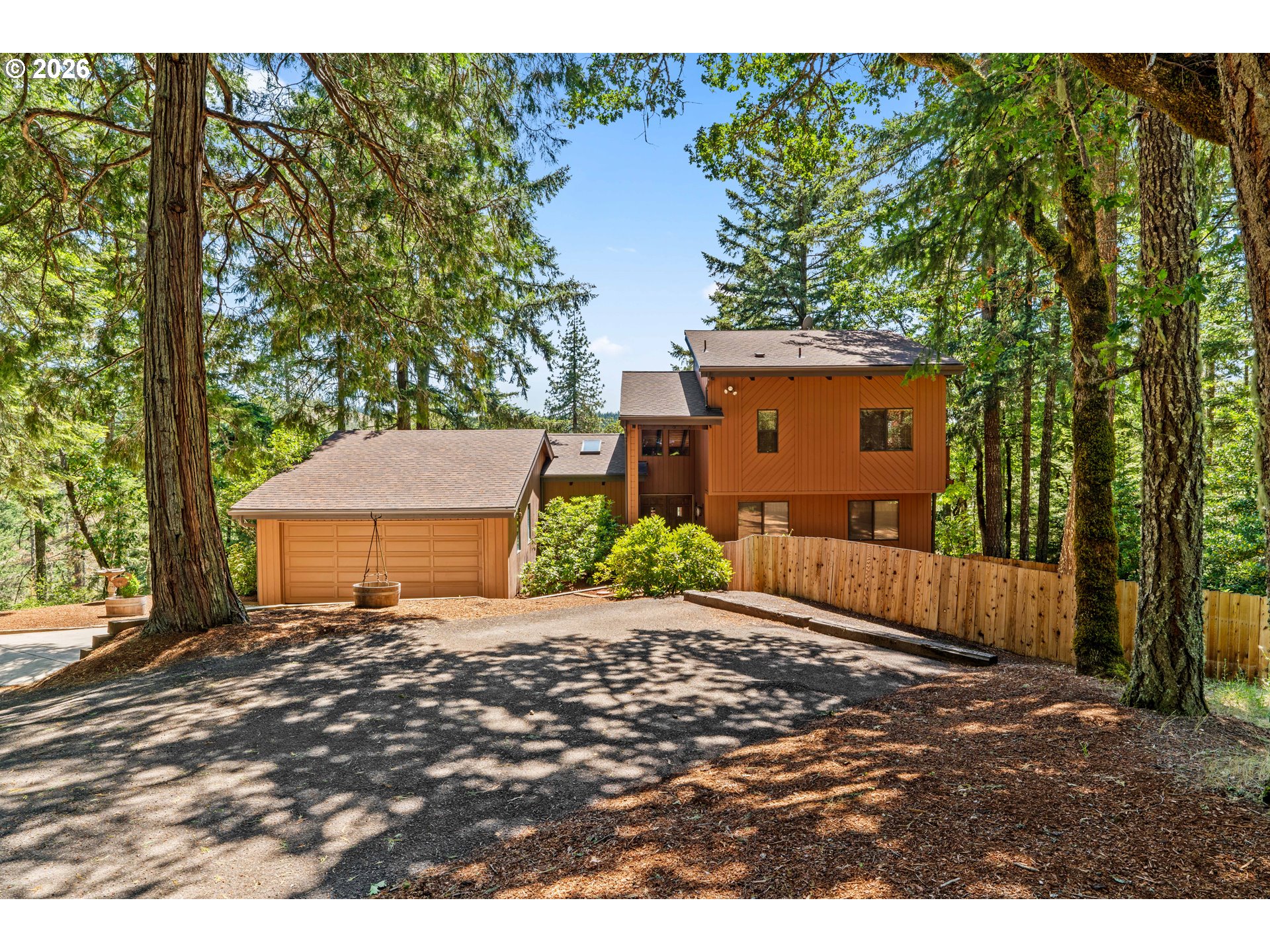 28560 Sutherlin Ln Property Photo 3