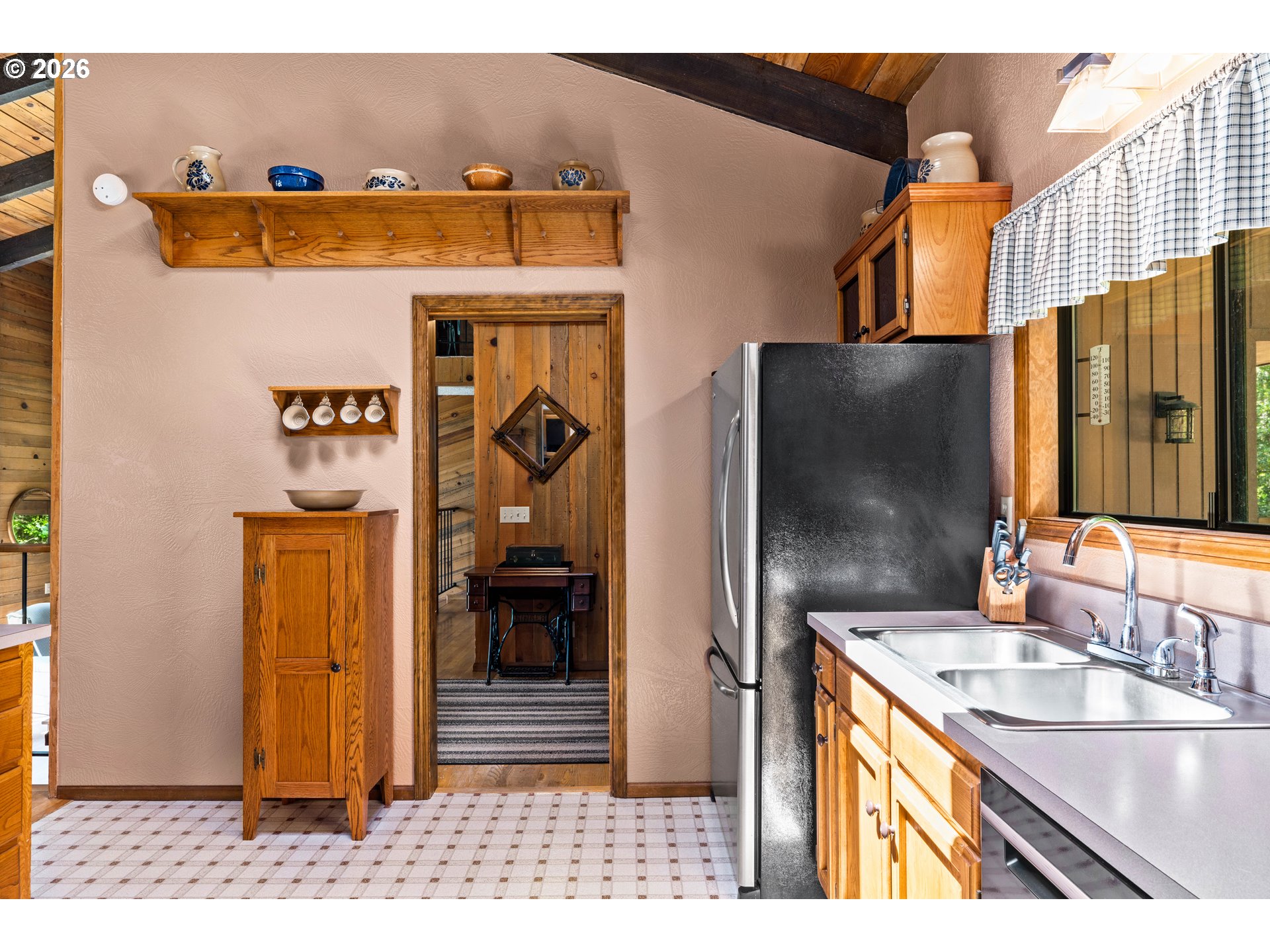28560 Sutherlin Ln Property Photo 11