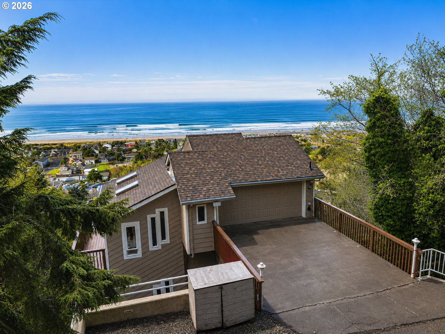 333 PACIFIC VIEW DR Property Photo 1