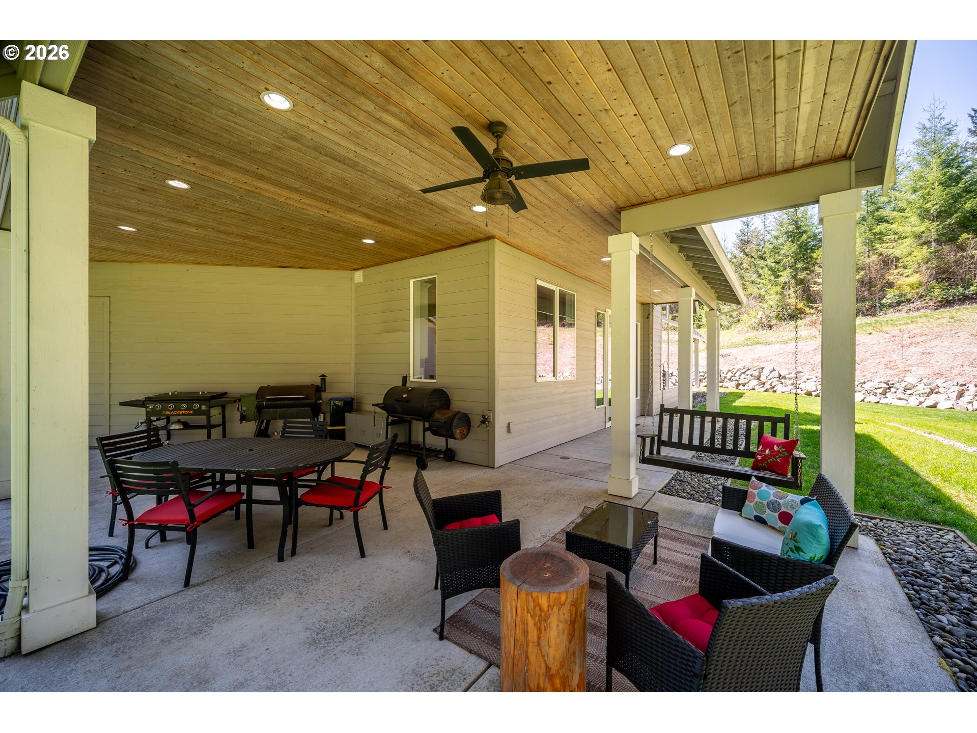 411 Five Peaks Dr Property Photo 31